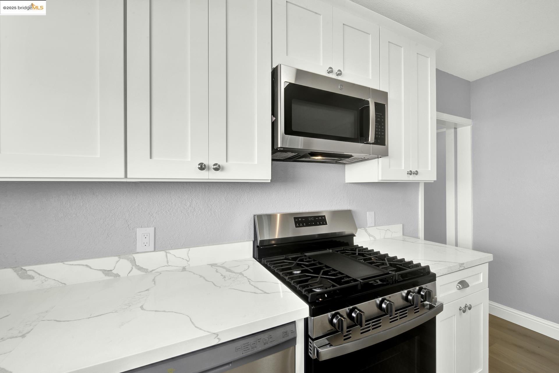 Detail Gallery Image 20 of 43 For 1618 100th Ave, Oakland,  CA 94603 - 2 Beds | 1 Baths
