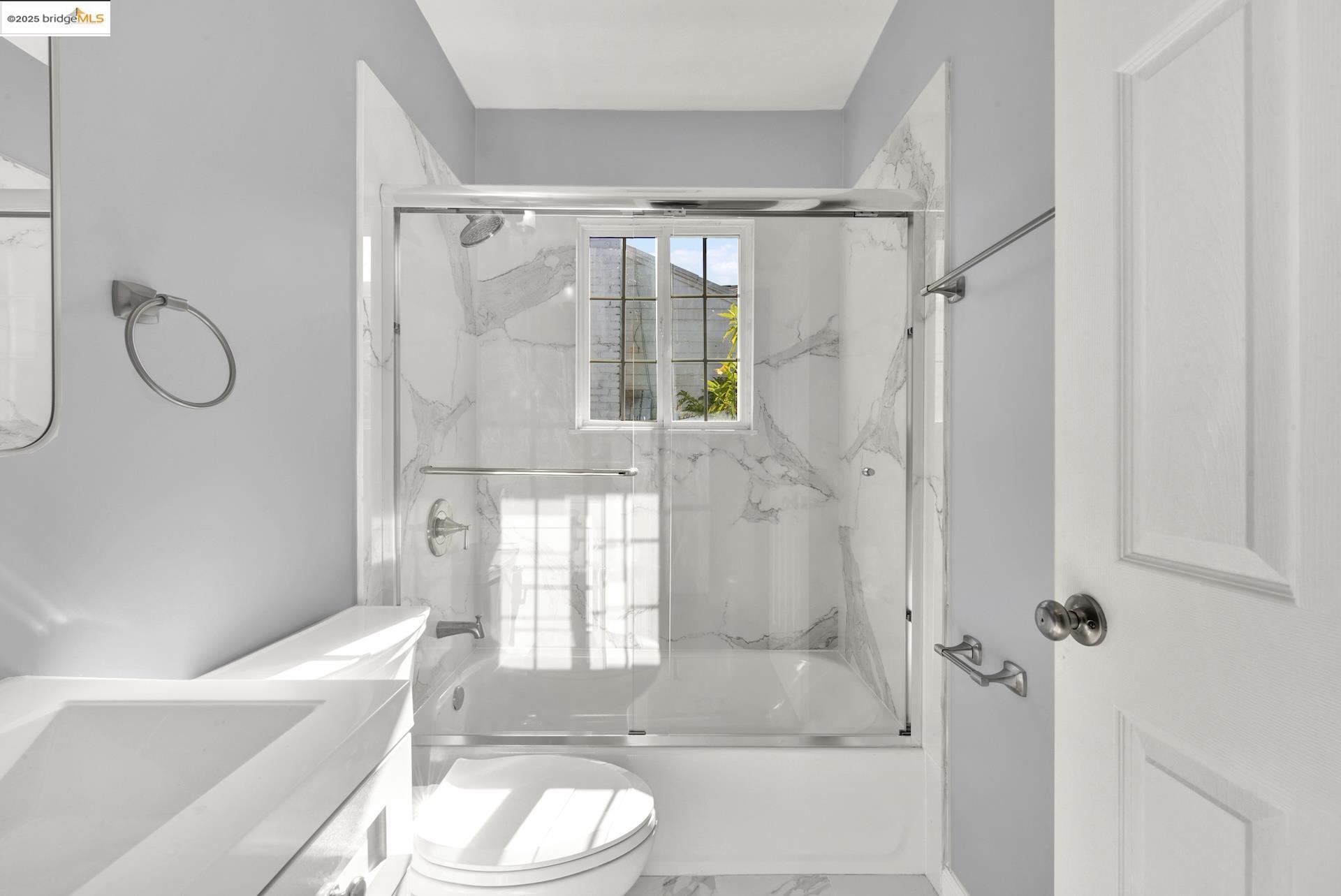 Detail Gallery Image 22 of 43 For 1618 100th Ave, Oakland,  CA 94603 - 2 Beds | 1 Baths