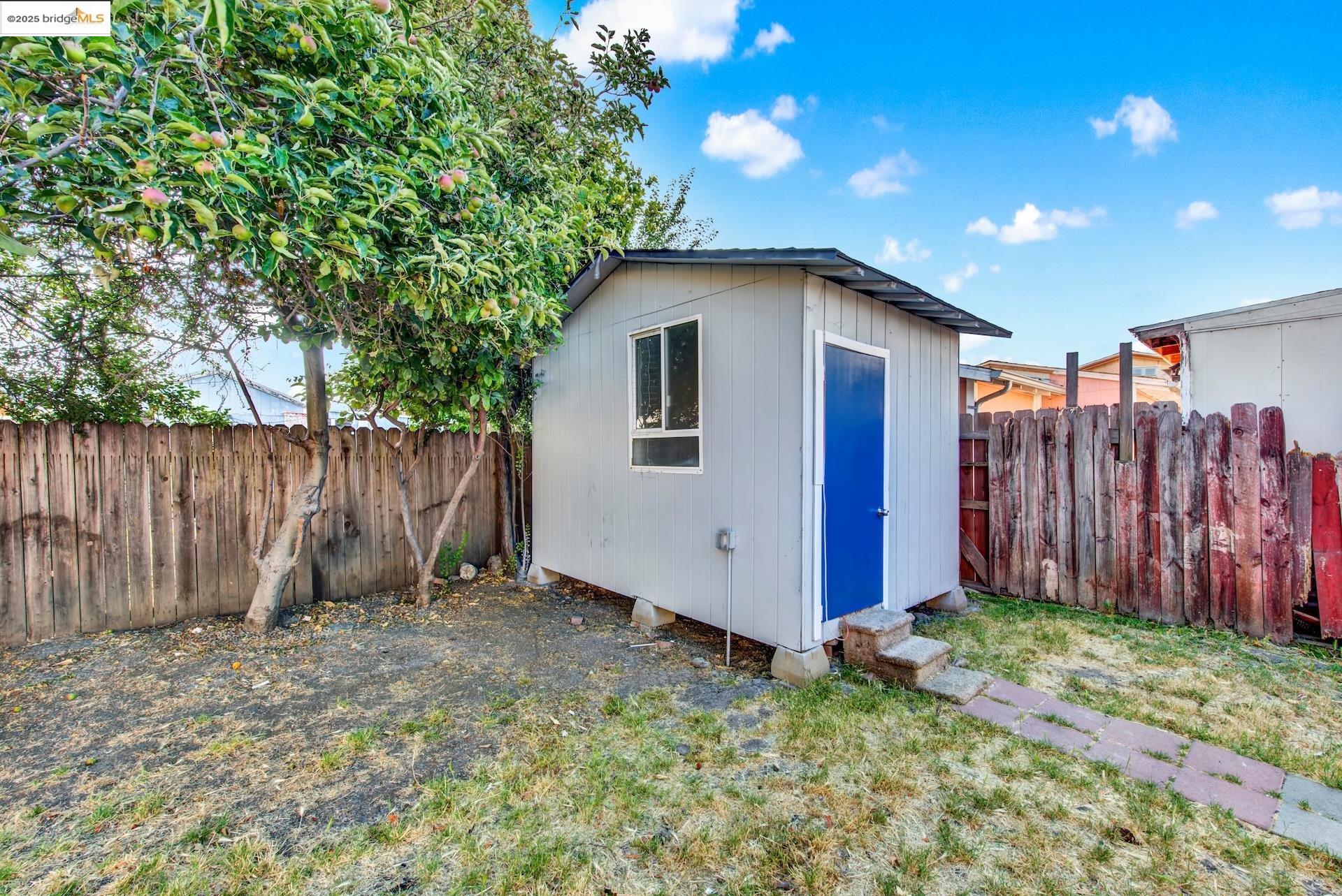 Detail Gallery Image 40 of 43 For 1618 100th Ave, Oakland,  CA 94603 - 2 Beds | 1 Baths