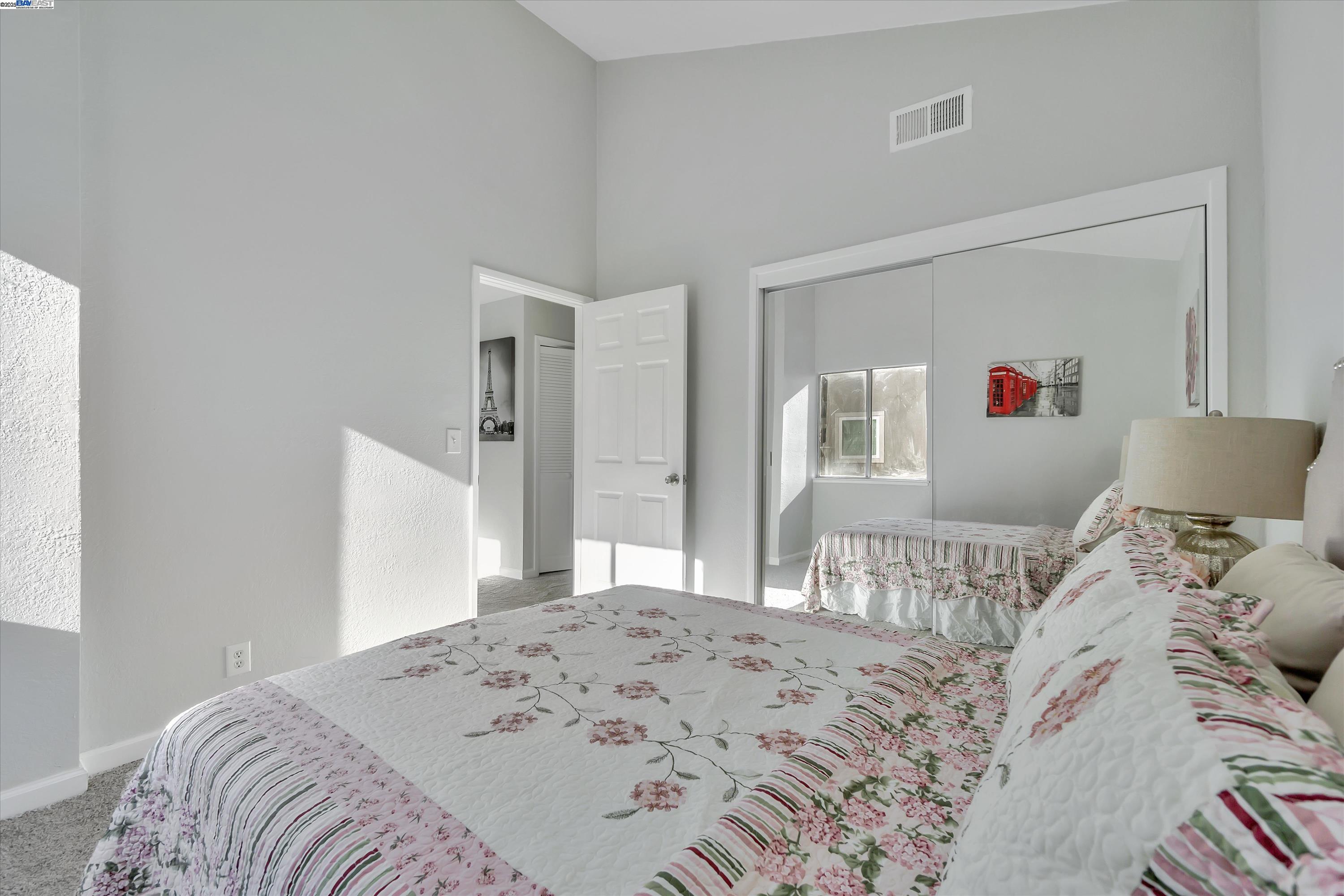 1896 San Vincente Dr # 13, Concord, California 94519, 2 Bedrooms Bedrooms, 5 Rooms Rooms,1 BathroomBathrooms,Residential Lease,For Rent,1896 San Vincente Dr # 13,41103182