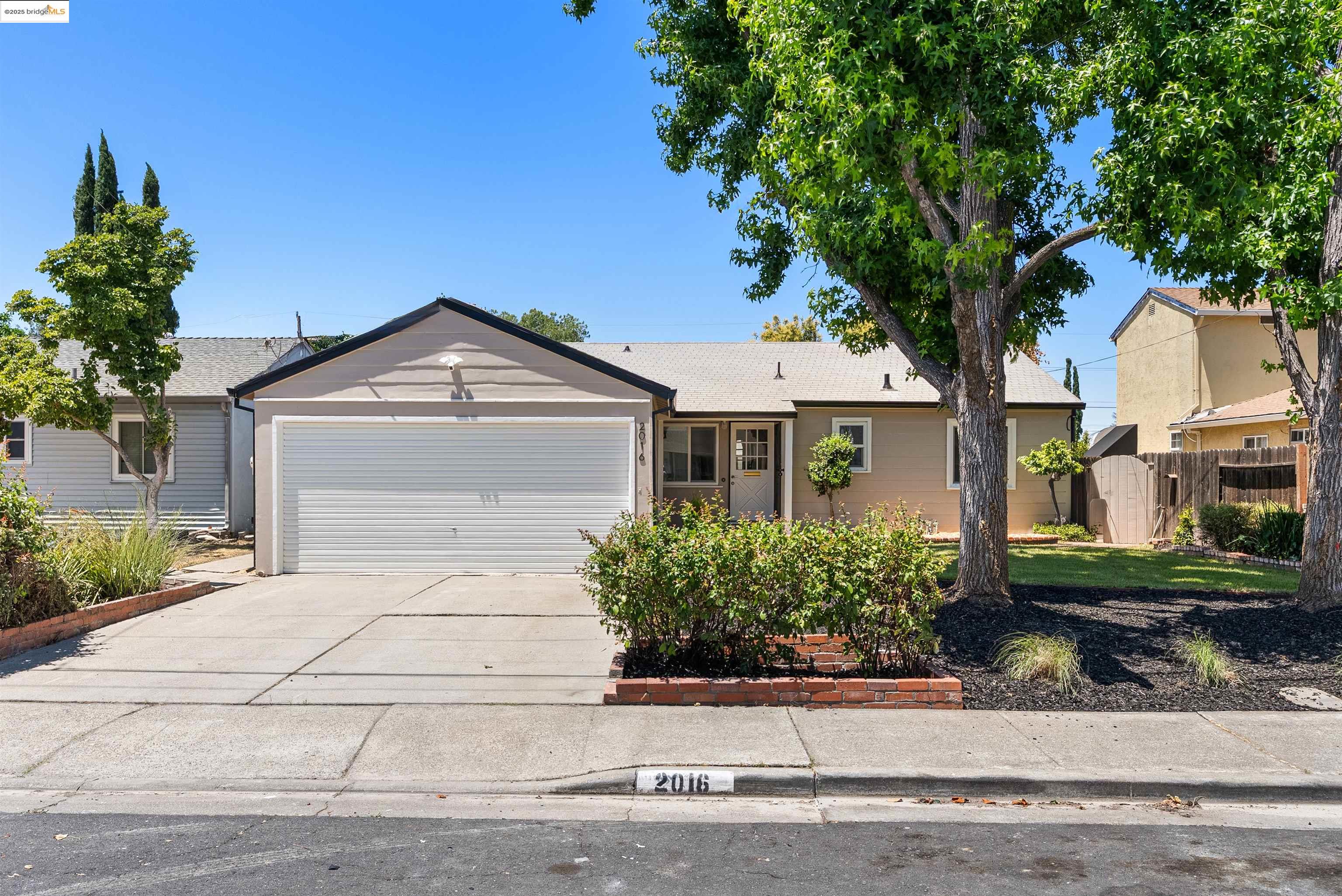 Thumbnail for 2016 Glenwood Dr, Antioch, CA 94509