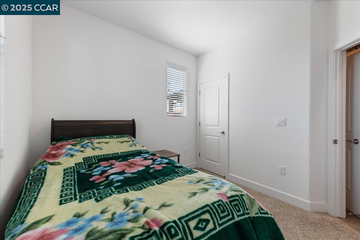 Detail Gallery Image 18 of 44 For 300 Hideaway Lane, Pittsburg,  CA 94565 - 4 Beds | 3 Baths