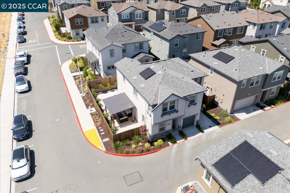 Detail Gallery Image 3 of 44 For 300 Hideaway Lane, Pittsburg,  CA 94565 - 4 Beds | 3 Baths