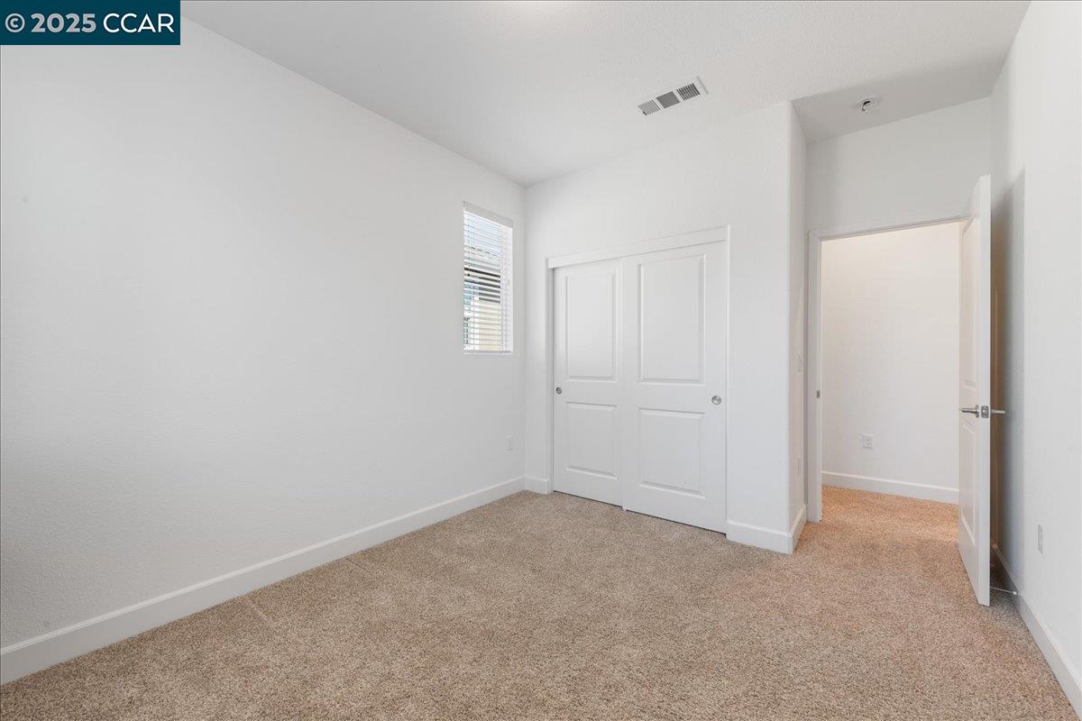 Detail Gallery Image 38 of 44 For 300 Hideaway Lane, Pittsburg,  CA 94565 - 4 Beds | 3 Baths