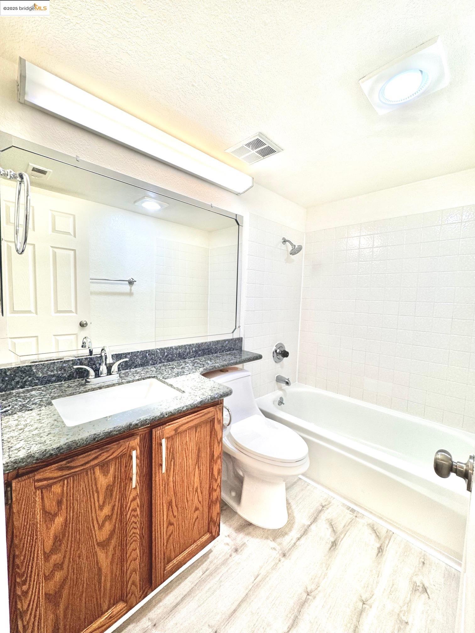 4649 Rothbury Cmn, Fremont, California 94536, 2 Bedrooms Bedrooms, 5 Rooms Rooms,2 BathroomsBathrooms,Residential Lease,For Rent,4649 Rothbury Cmn,41103186