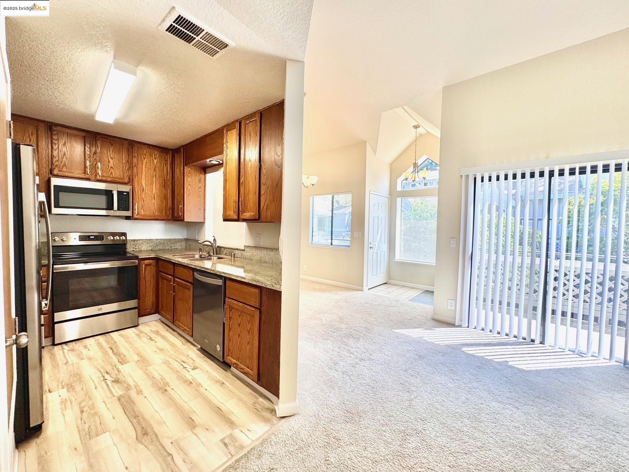 4649 Rothbury Cmn, Fremont, California 94536, 2 Bedrooms Bedrooms, 5 Rooms Rooms,2 BathroomsBathrooms,Residential Lease,For Rent,4649 Rothbury Cmn,41103186