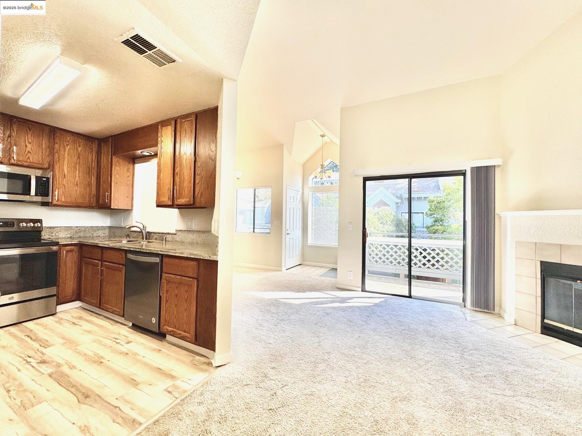 4649 Rothbury Cmn, Fremont, California 94536, 2 Bedrooms Bedrooms, 5 Rooms Rooms,2 BathroomsBathrooms,Residential Lease,For Rent,4649 Rothbury Cmn,41103186