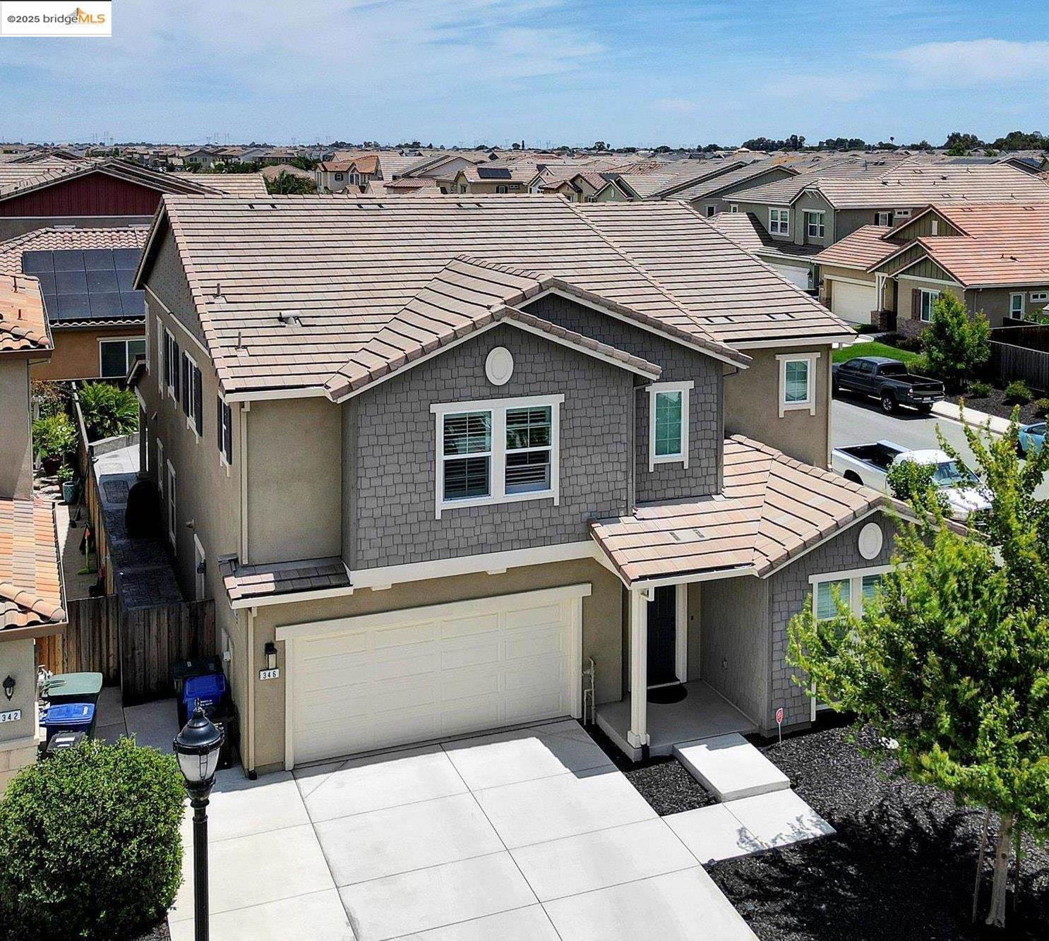 Detail Gallery Image 2 of 43 For 346 Parkfield Way, Oakley,  CA 94561 - 5 Beds | 4 Baths