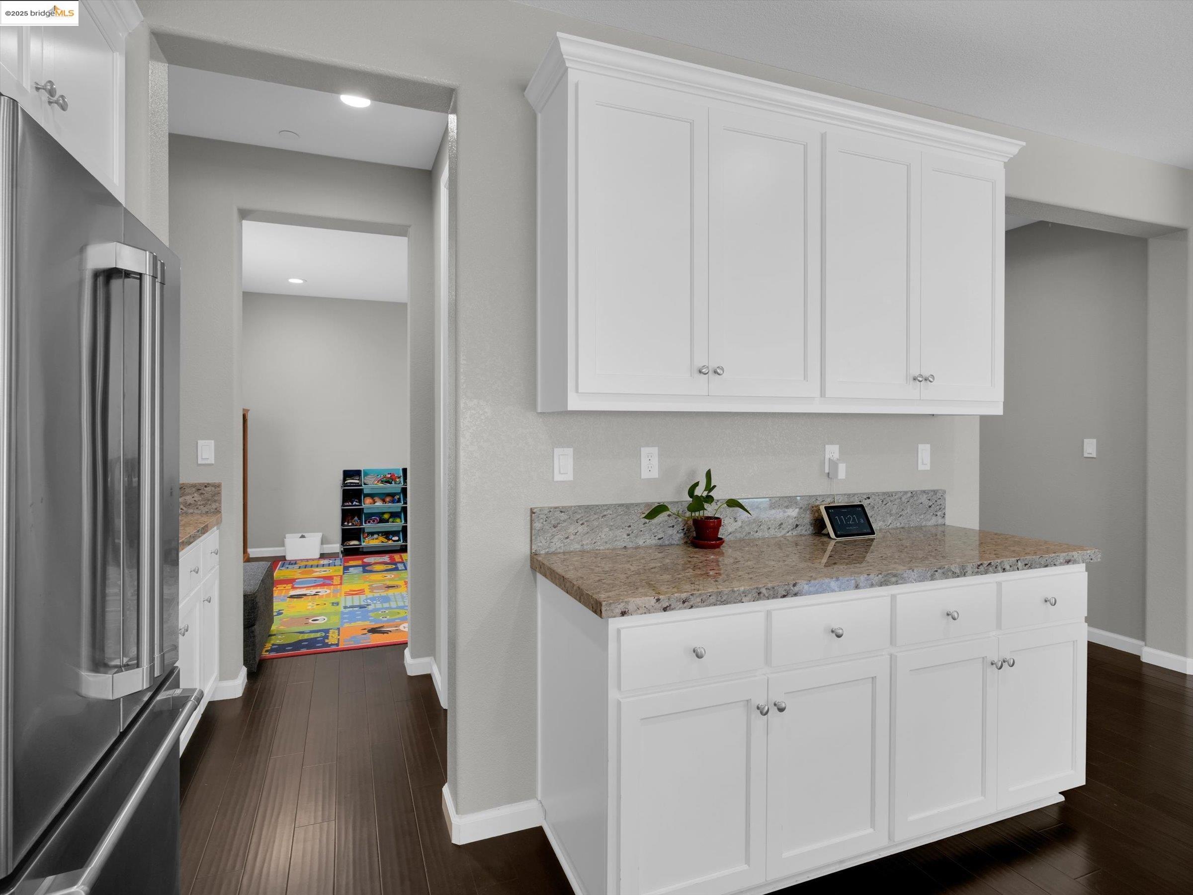 Detail Gallery Image 12 of 43 For 346 Parkfield Way, Oakley,  CA 94561 - 5 Beds | 4 Baths