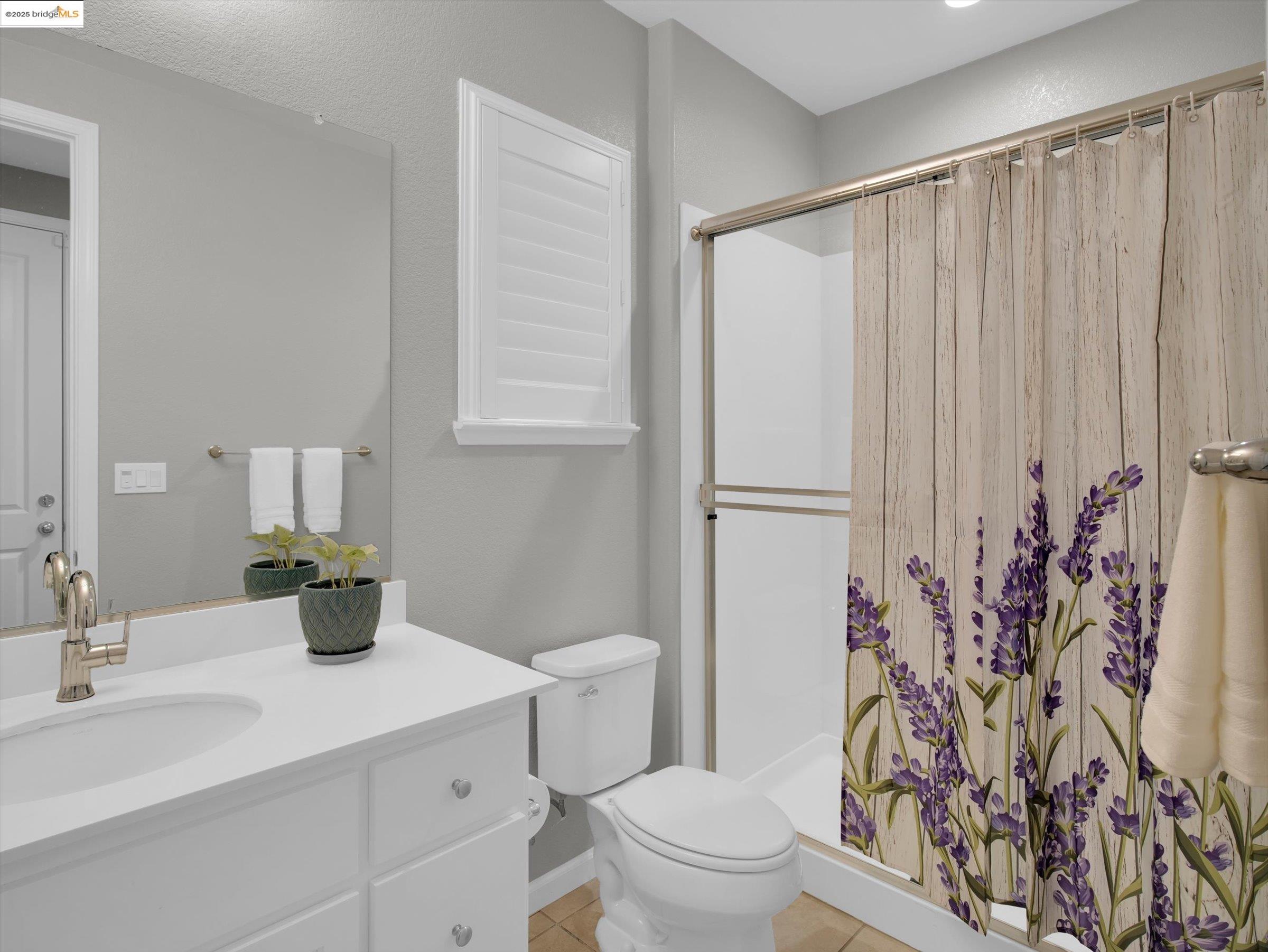 Detail Gallery Image 17 of 43 For 346 Parkfield Way, Oakley,  CA 94561 - 5 Beds | 4 Baths