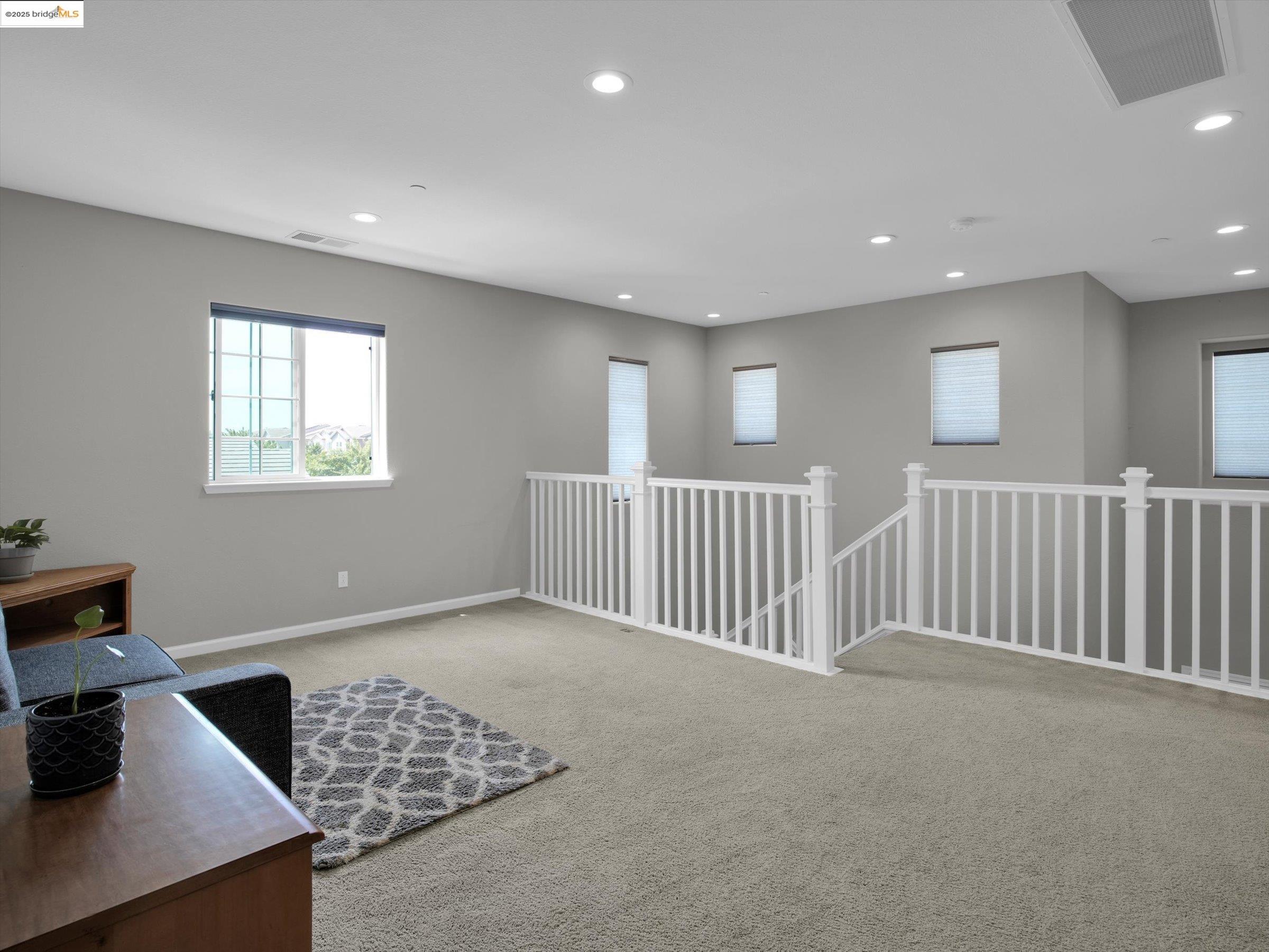 Detail Gallery Image 19 of 43 For 346 Parkfield Way, Oakley,  CA 94561 - 5 Beds | 4 Baths