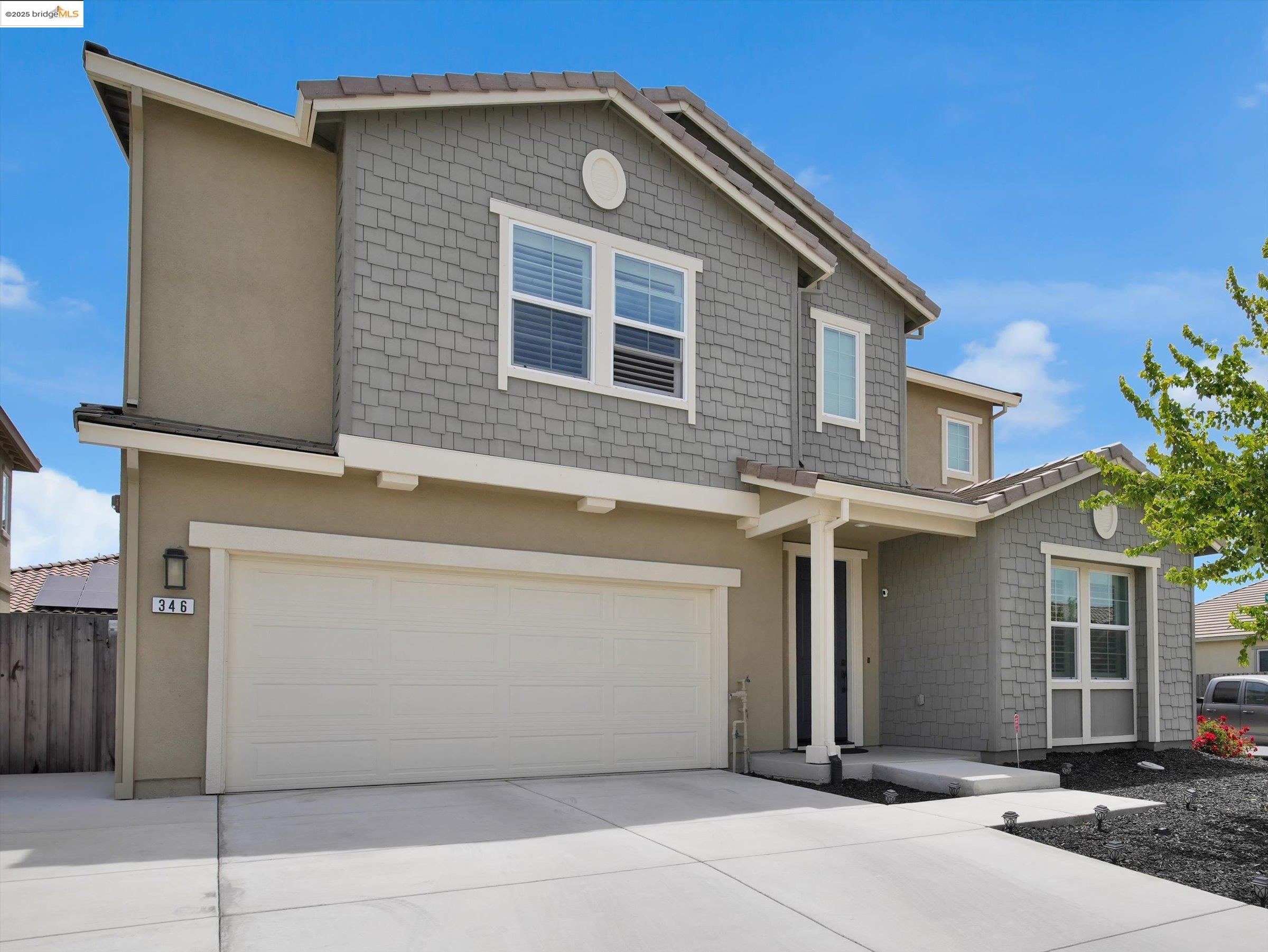 Detail Gallery Image 3 of 43 For 346 Parkfield Way, Oakley,  CA 94561 - 5 Beds | 4 Baths