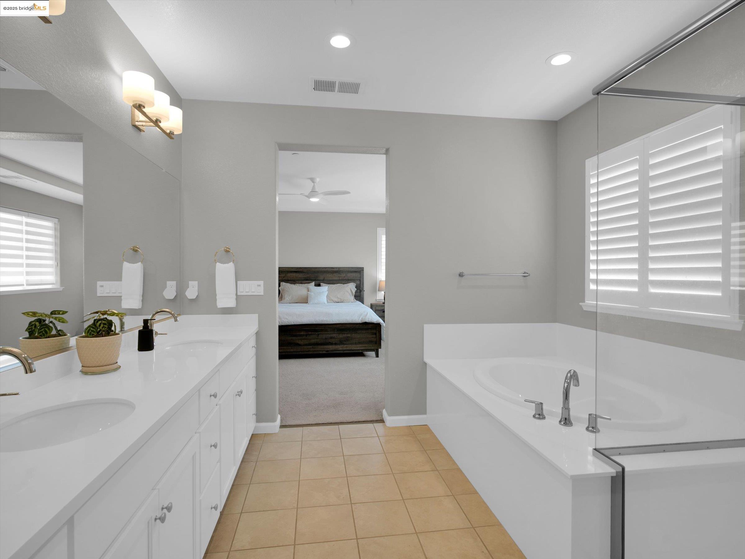Detail Gallery Image 31 of 43 For 346 Parkfield Way, Oakley,  CA 94561 - 5 Beds | 4 Baths