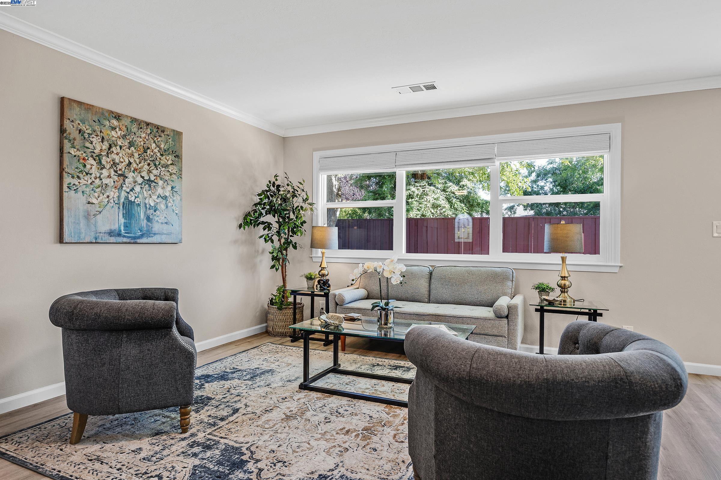 Detail Gallery Image 15 of 29 For 1063 via Madrid, Livermore,  CA 94550 - 3 Beds | 2 Baths