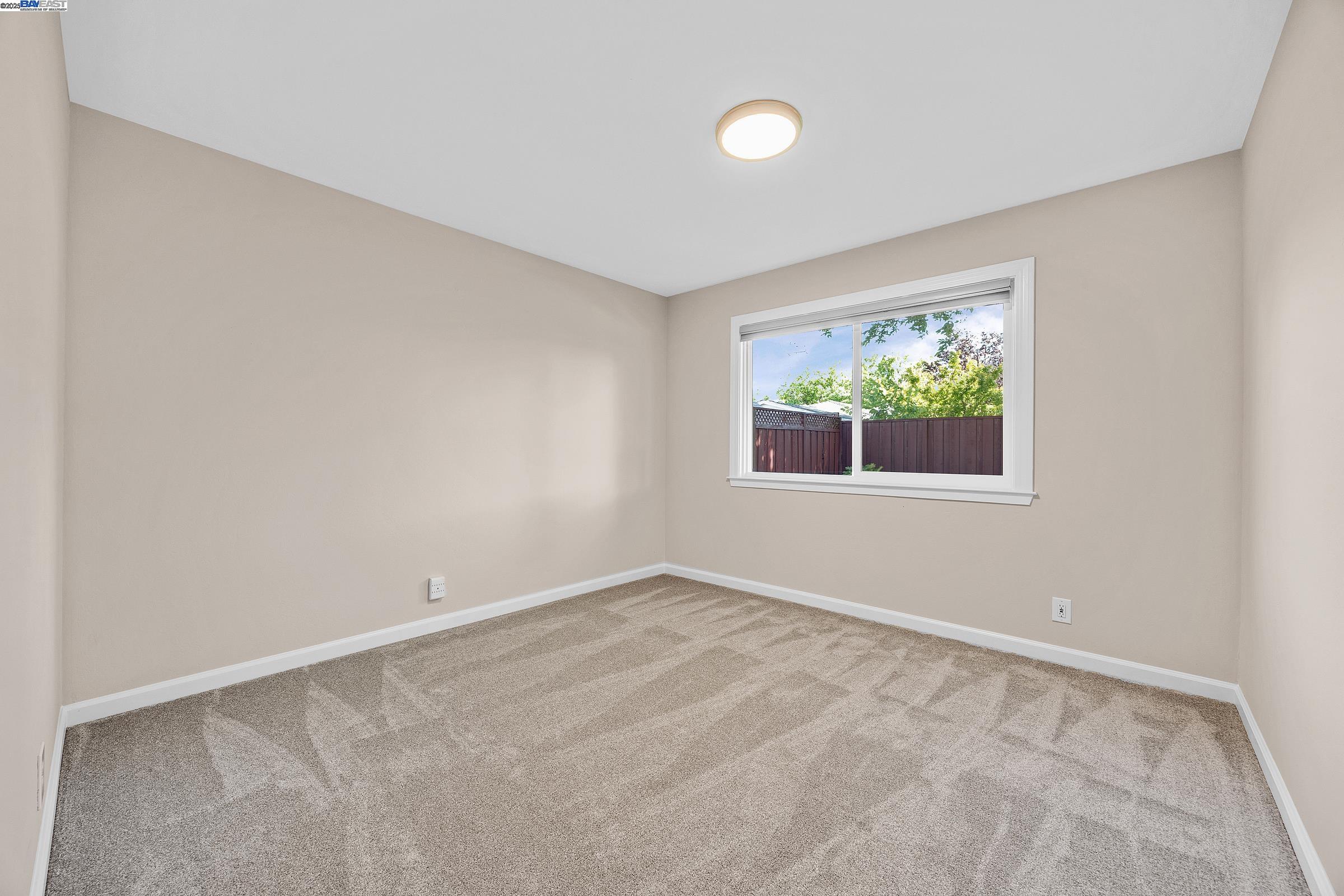 Detail Gallery Image 24 of 29 For 1063 via Madrid, Livermore,  CA 94550 - 3 Beds | 2 Baths