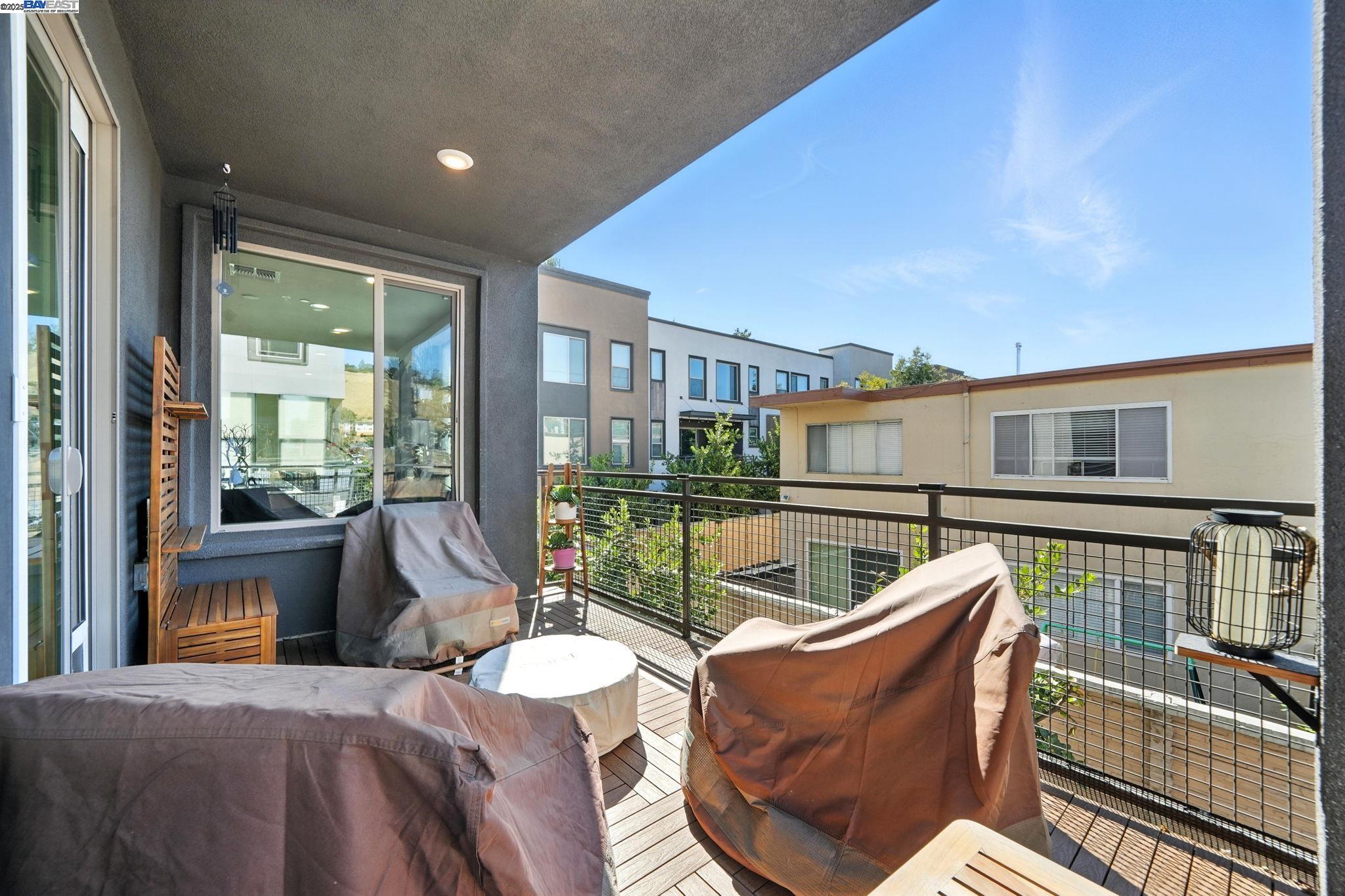 Detail Gallery Image 23 of 40 For 25243 Villager Ln, Hayward,  CA 94544 - 4 Beds | 3/1 Baths