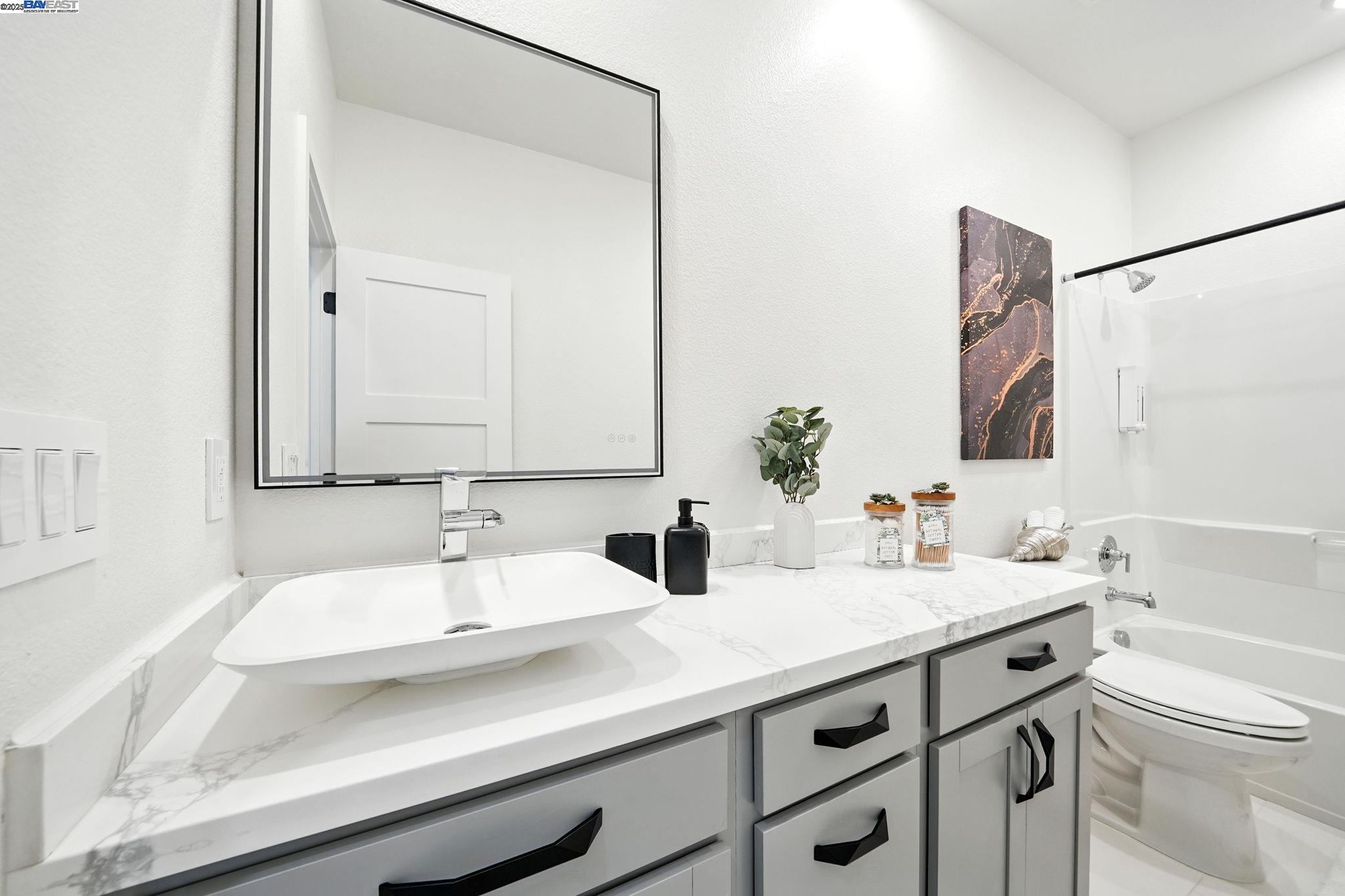 Detail Gallery Image 26 of 40 For 25243 Villager Ln, Hayward,  CA 94544 - 4 Beds | 3/1 Baths