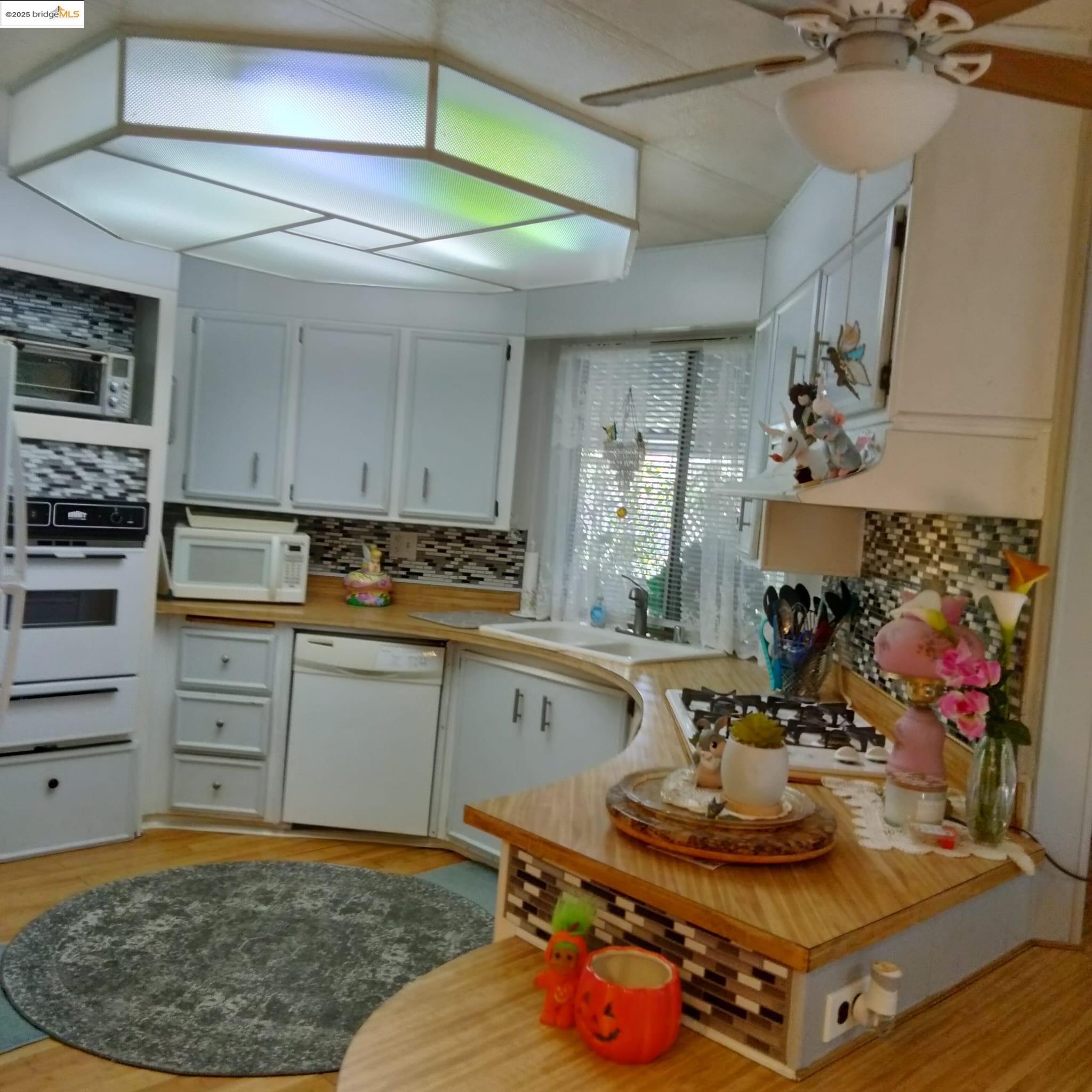 Detail Gallery Image 12 of 27 For 91 Diana Way, Antioch,  CA 94509-4415 - 2 Beds | 2 Baths