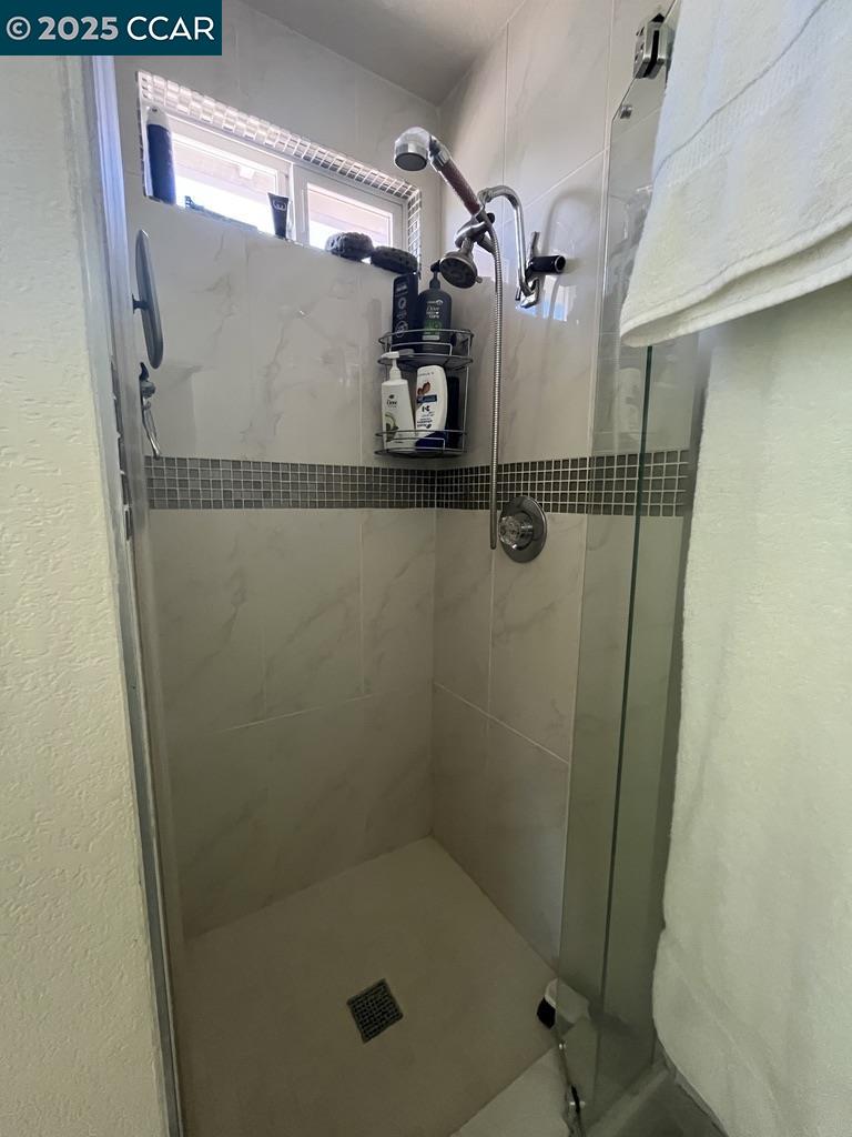 Detail Gallery Image 18 of 21 For 1214 Dover Ln, Tracy,  CA 95377 - 5 Beds | 2/1 Baths