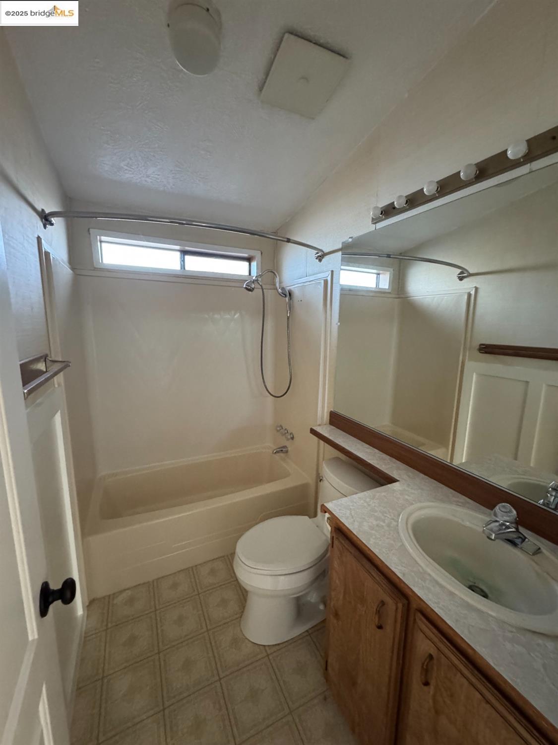 22513 Prospect Heights, Groveland, California 95321, 2 Bedrooms Bedrooms, 5 Rooms Rooms,2 BathroomsBathrooms,Residential,For Sale,22513 Prospect Heights,41103204