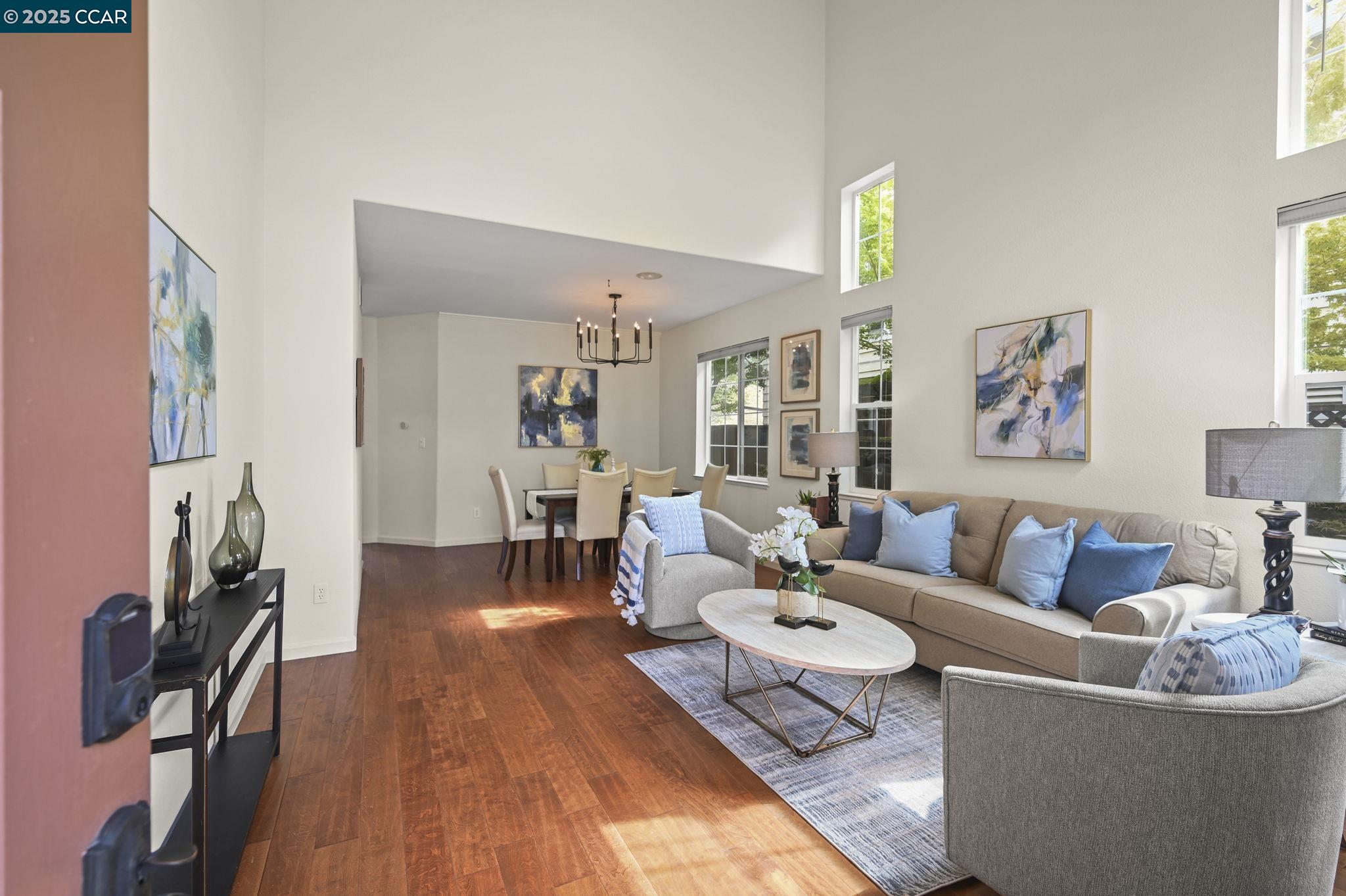Detail Gallery Image 3 of 42 For 120 Woodcrest Dr, San Ramon,  CA 94583 - 4 Beds | 2/1 Baths