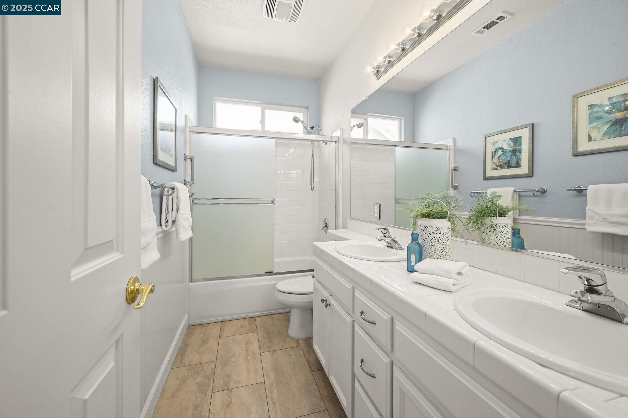 Detail Gallery Image 26 of 42 For 120 Woodcrest Dr, San Ramon,  CA 94583 - 4 Beds | 2/1 Baths