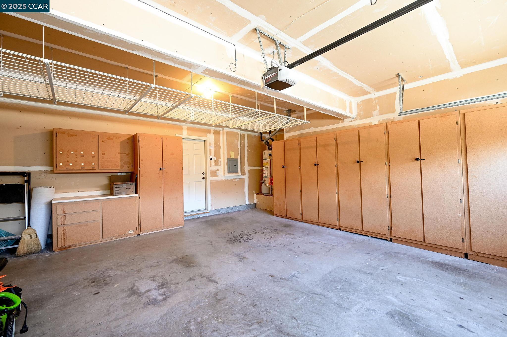 Detail Gallery Image 32 of 42 For 120 Woodcrest Dr, San Ramon,  CA 94583 - 4 Beds | 2/1 Baths