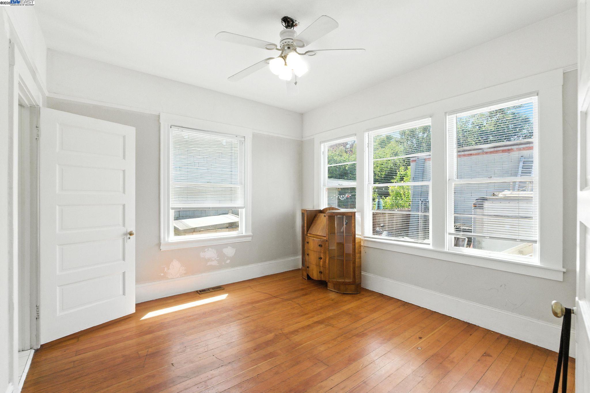 Detail Gallery Image 23 of 35 For 1829 Everett St, Alameda,  CA 94501 - – Beds | – Baths