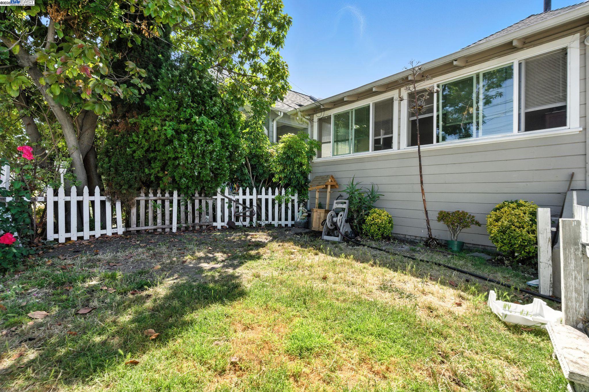 Detail Gallery Image 6 of 35 For 1829 Everett St, Alameda,  CA 94501 - – Beds | – Baths