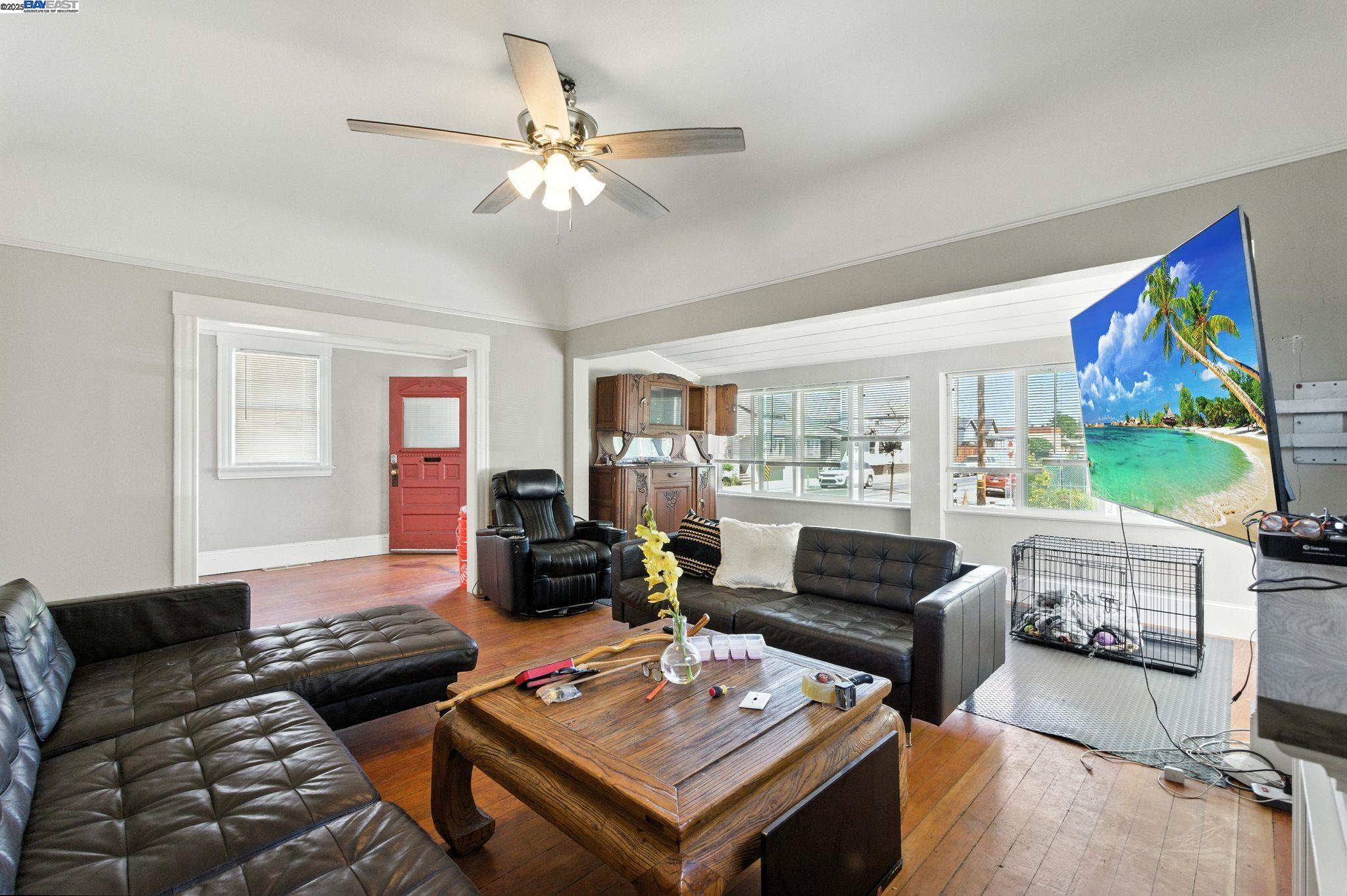 Detail Gallery Image 10 of 35 For 1829 Everett St, Alameda,  CA 94501 - – Beds | – Baths