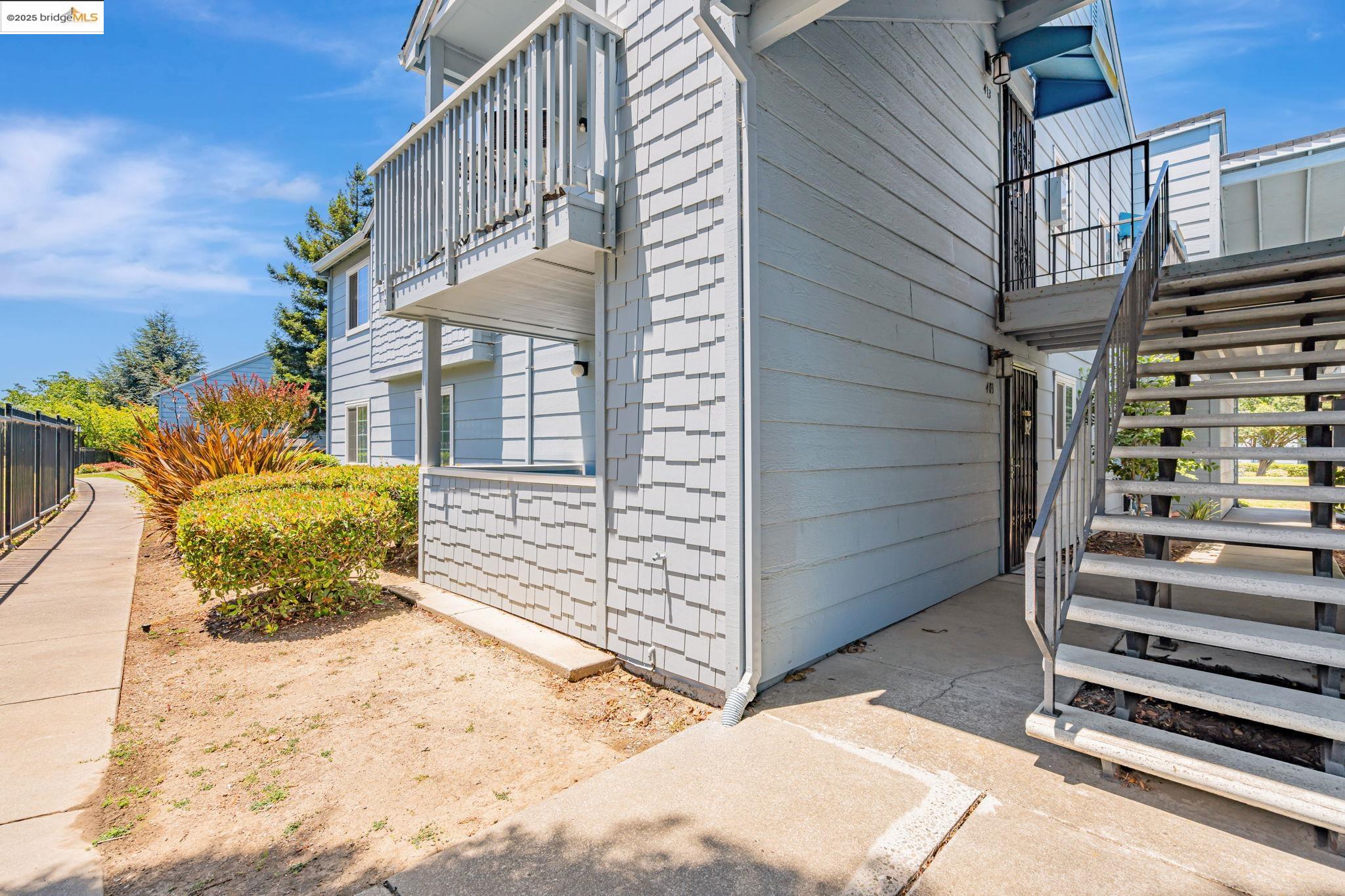 413 Lighthouse Dr, Vallejo, California 94590, 2 Bedrooms Bedrooms, 6 Rooms Rooms,1 BathroomBathrooms,Residential,For Sale,413 Lighthouse Dr,41103209