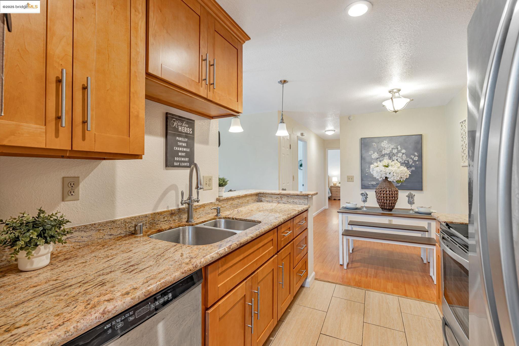 413 Lighthouse Dr, Vallejo, California 94590, 2 Bedrooms Bedrooms, 6 Rooms Rooms,1 BathroomBathrooms,Residential,For Sale,413 Lighthouse Dr,41103209