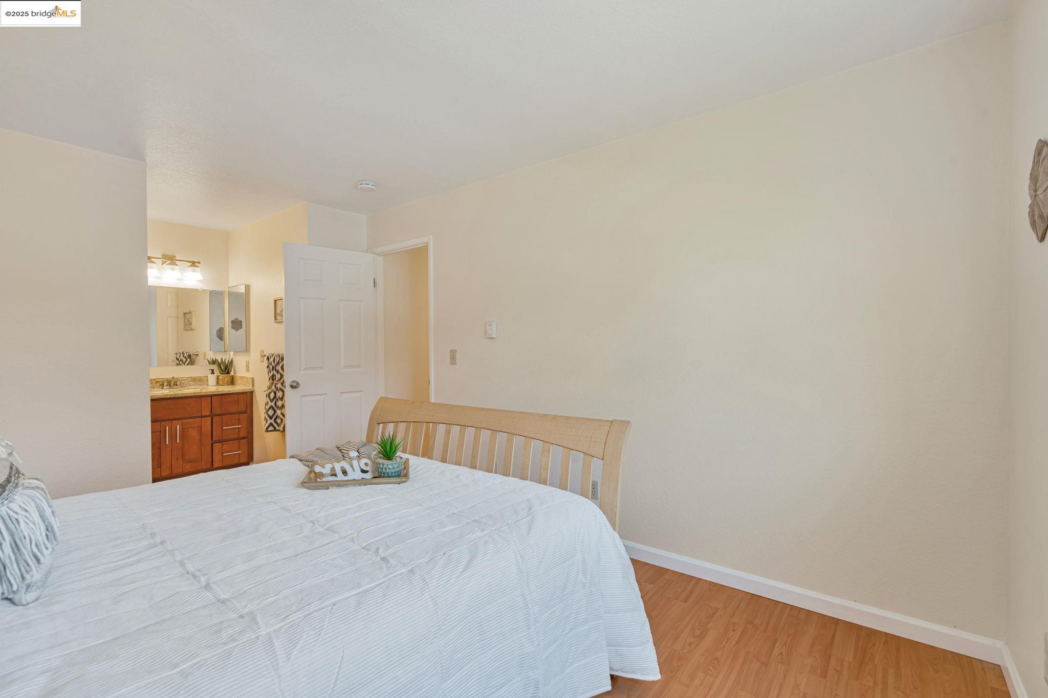 413 Lighthouse Dr, Vallejo, California 94590, 2 Bedrooms Bedrooms, 6 Rooms Rooms,1 BathroomBathrooms,Residential,For Sale,413 Lighthouse Dr,41103209