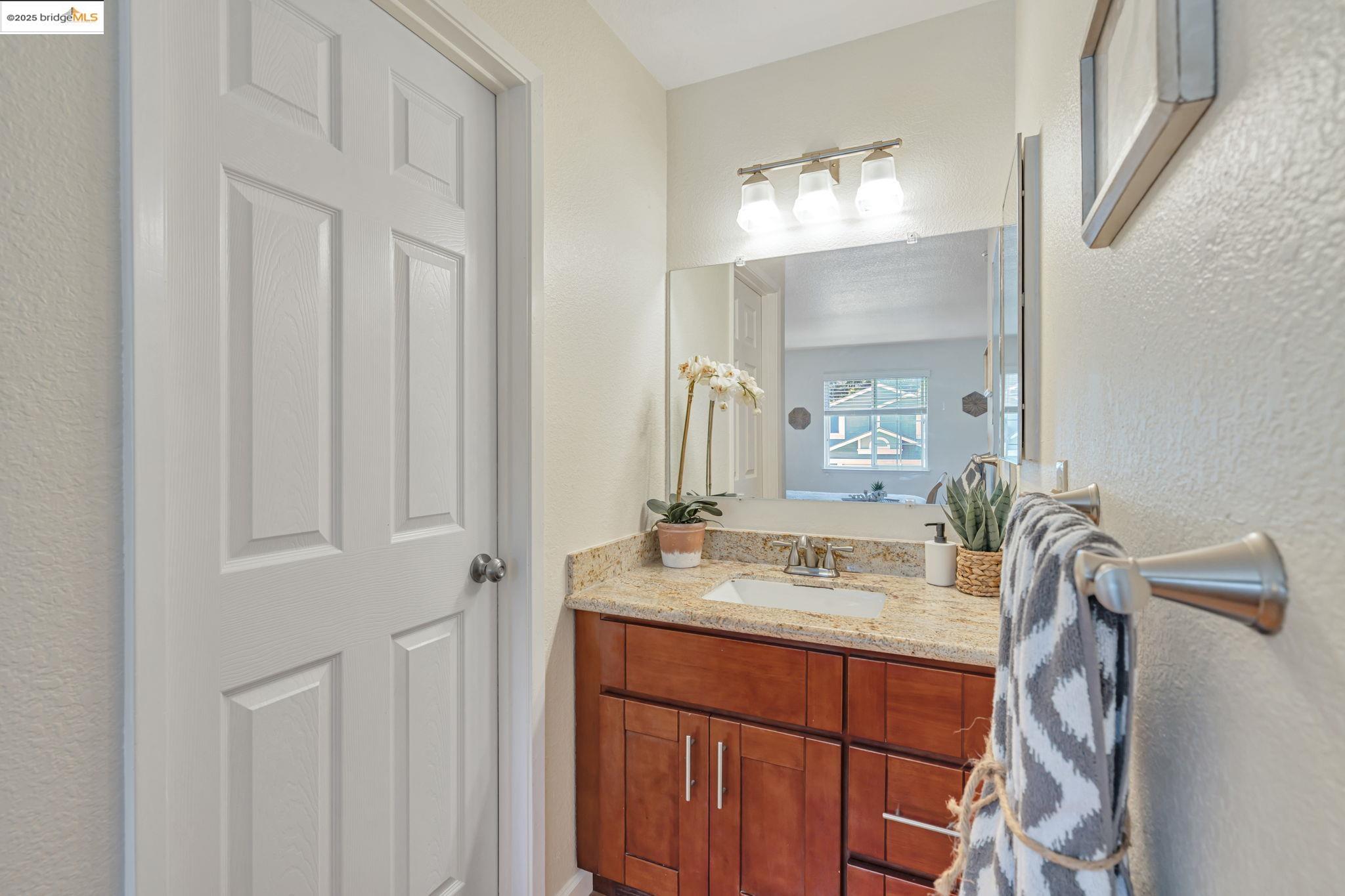 413 Lighthouse Dr, Vallejo, California 94590, 2 Bedrooms Bedrooms, 6 Rooms Rooms,1 BathroomBathrooms,Residential,For Sale,413 Lighthouse Dr,41103209