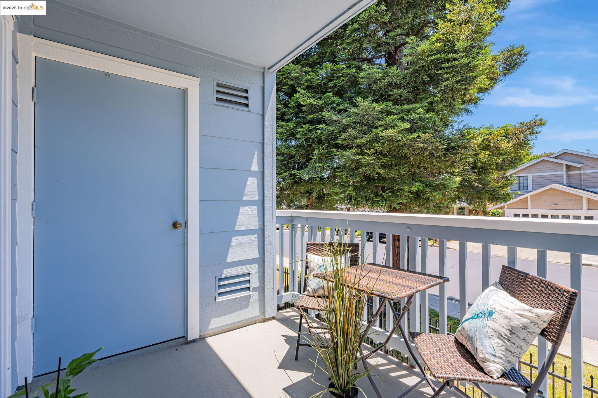 413 Lighthouse Dr, Vallejo, California 94590, 2 Bedrooms Bedrooms, 6 Rooms Rooms,1 BathroomBathrooms,Residential,For Sale,413 Lighthouse Dr,41103209