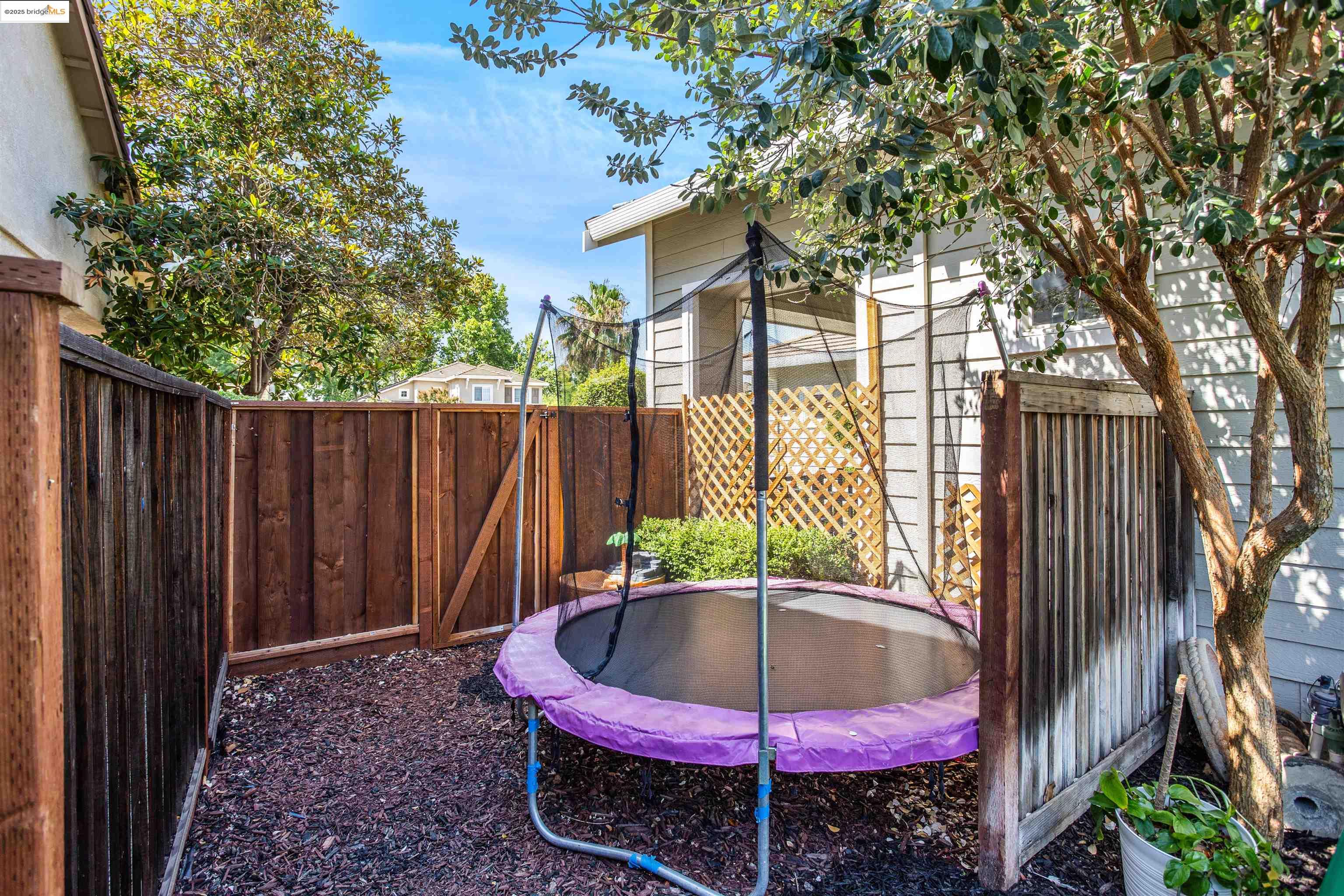 561 Orange Ct, Brentwood, California 94513, 4 Bedrooms Bedrooms, 10 Rooms Rooms,2 BathroomsBathrooms,Residential,For Sale,561 Orange Ct,41103211