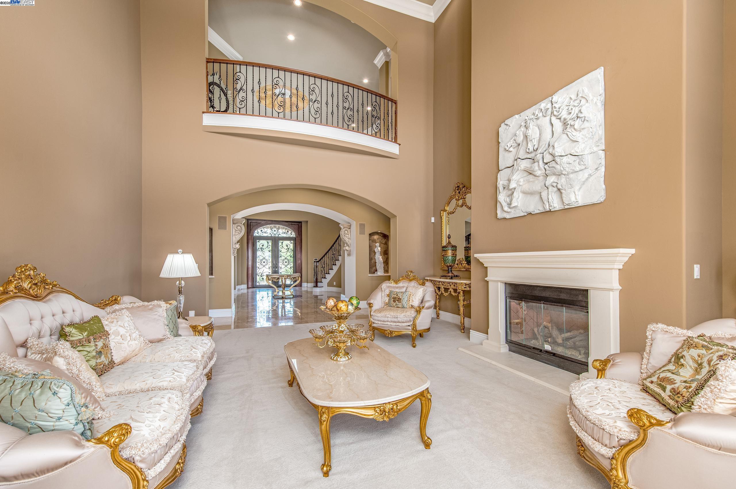Detail Gallery Image 12 of 44 For 1916 Ticino Ct, Pleasanton,  CA 94566 - 5 Beds | 6/1 Baths