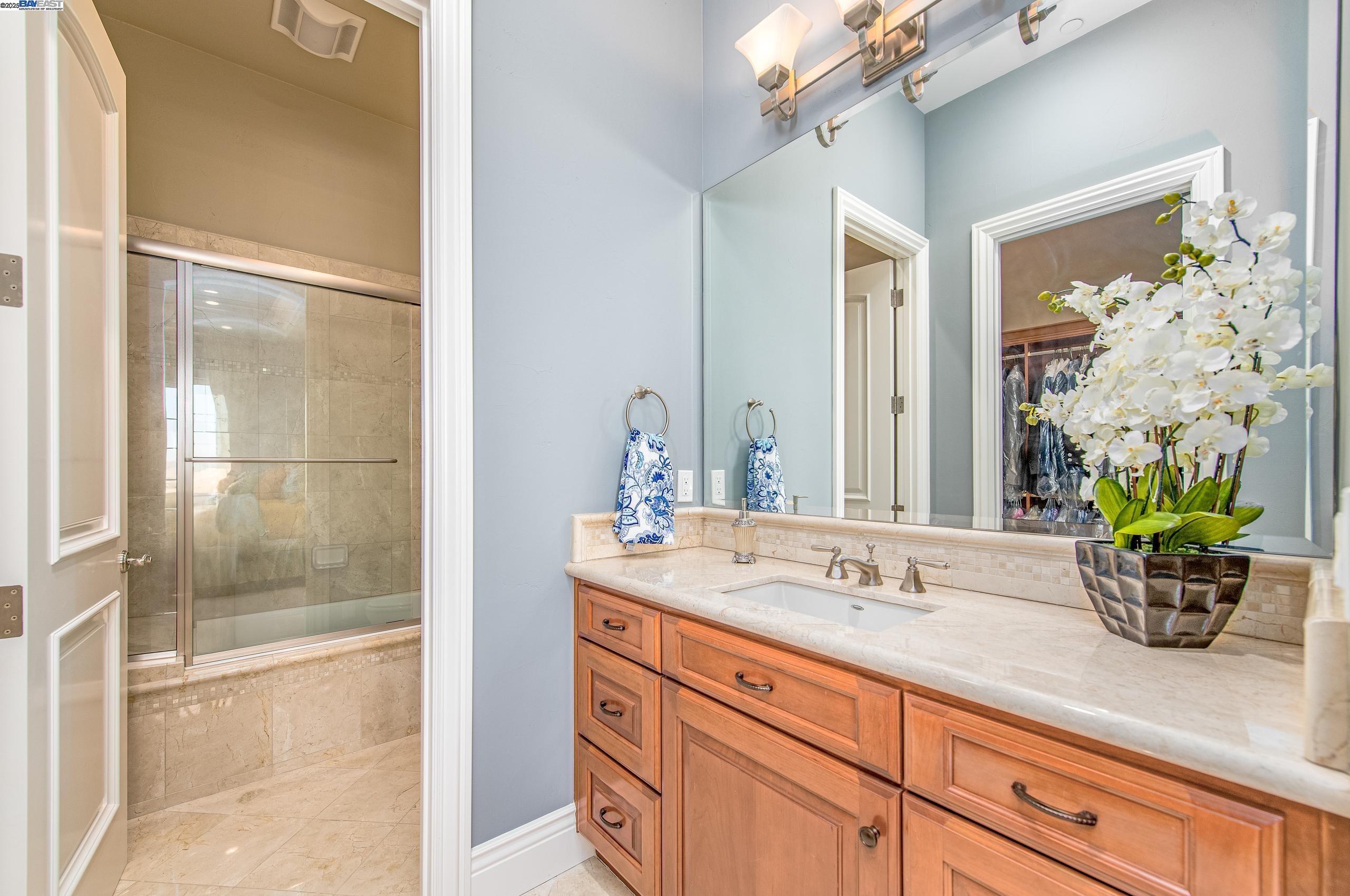 Detail Gallery Image 32 of 44 For 1916 Ticino Ct, Pleasanton,  CA 94566 - 5 Beds | 6/1 Baths