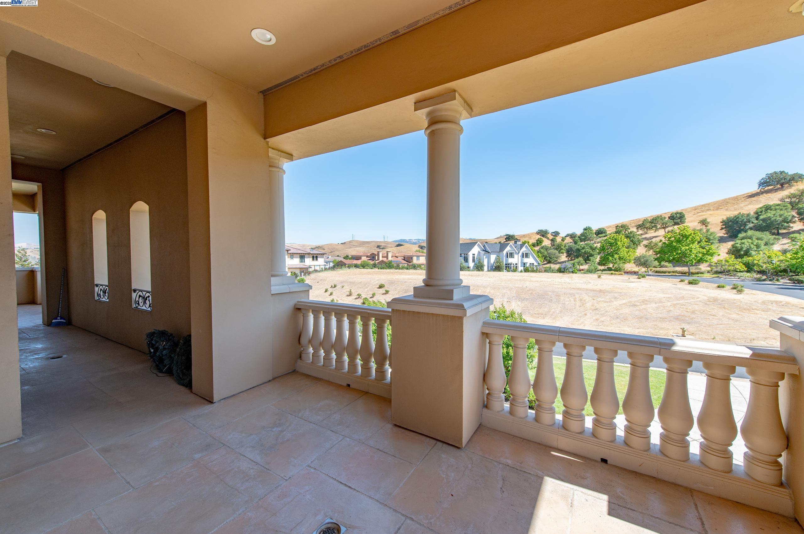 Detail Gallery Image 36 of 44 For 1916 Ticino Ct, Pleasanton,  CA 94566 - 5 Beds | 6/1 Baths