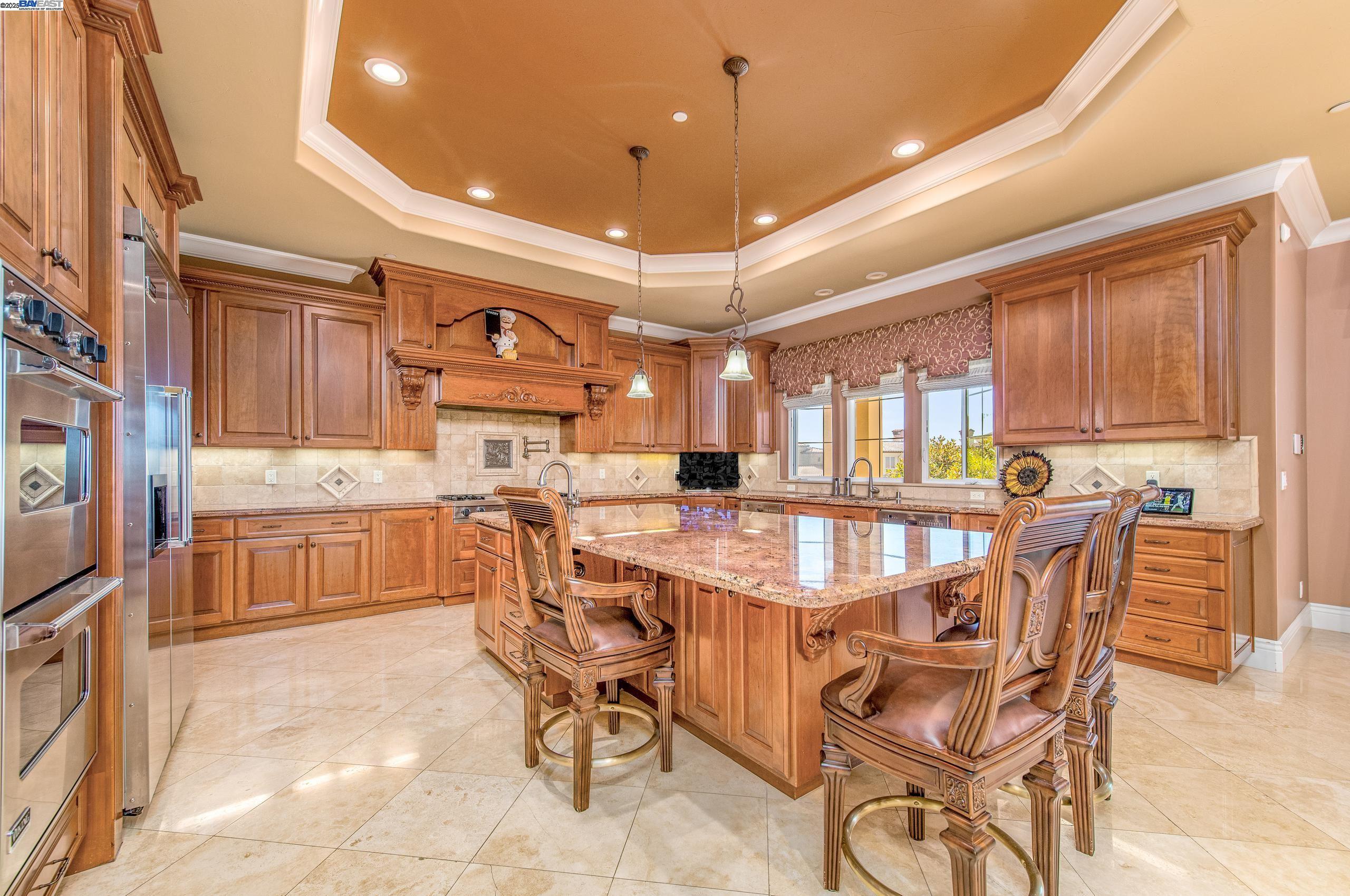 Detail Gallery Image 5 of 44 For 1916 Ticino Ct, Pleasanton,  CA 94566 - 5 Beds | 6/1 Baths