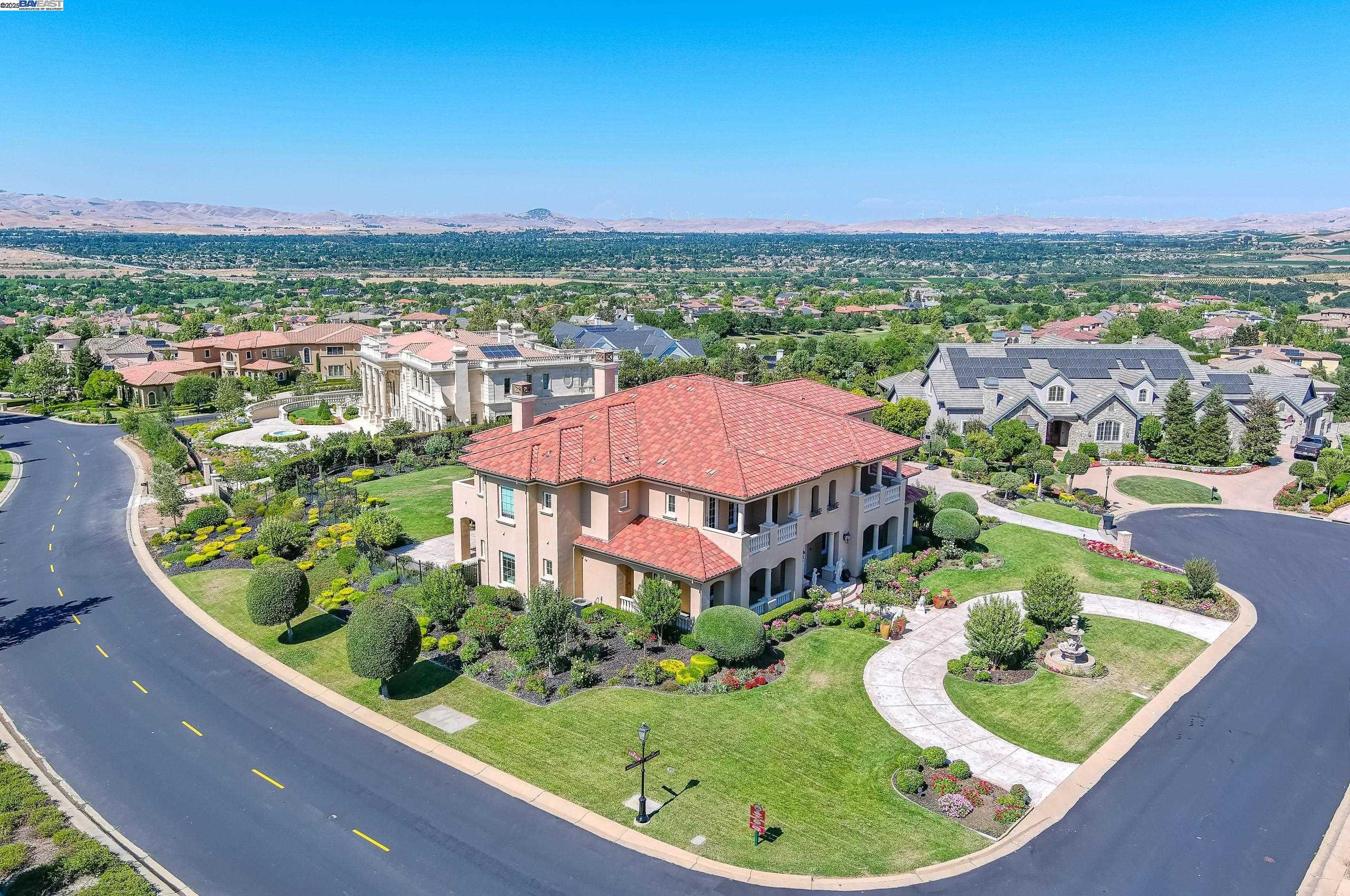 Detail Gallery Image 43 of 44 For 1916 Ticino Ct, Pleasanton,  CA 94566 - 5 Beds | 6/1 Baths