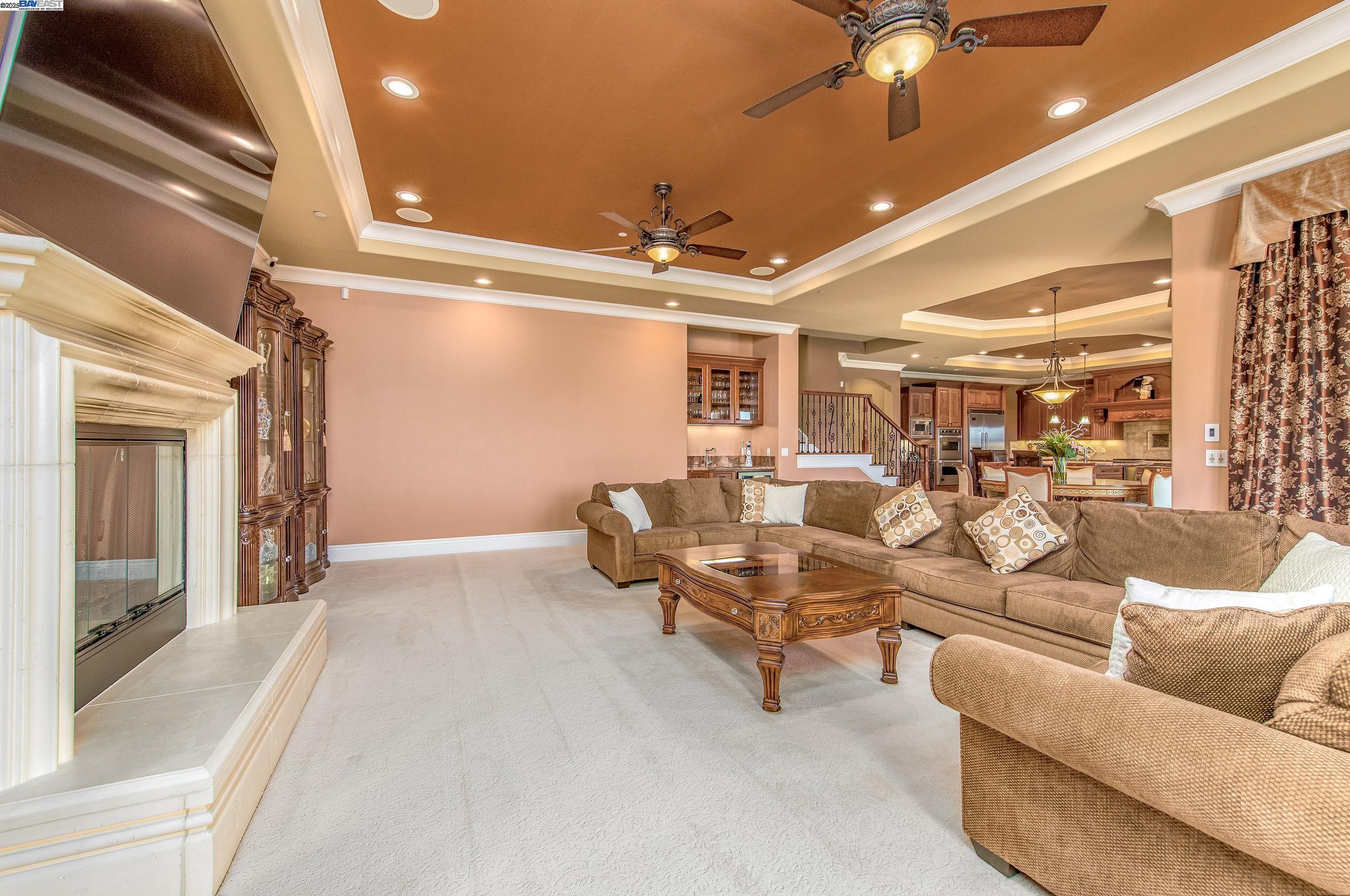 Detail Gallery Image 6 of 44 For 1916 Ticino Ct, Pleasanton,  CA 94566 - 5 Beds | 6/1 Baths