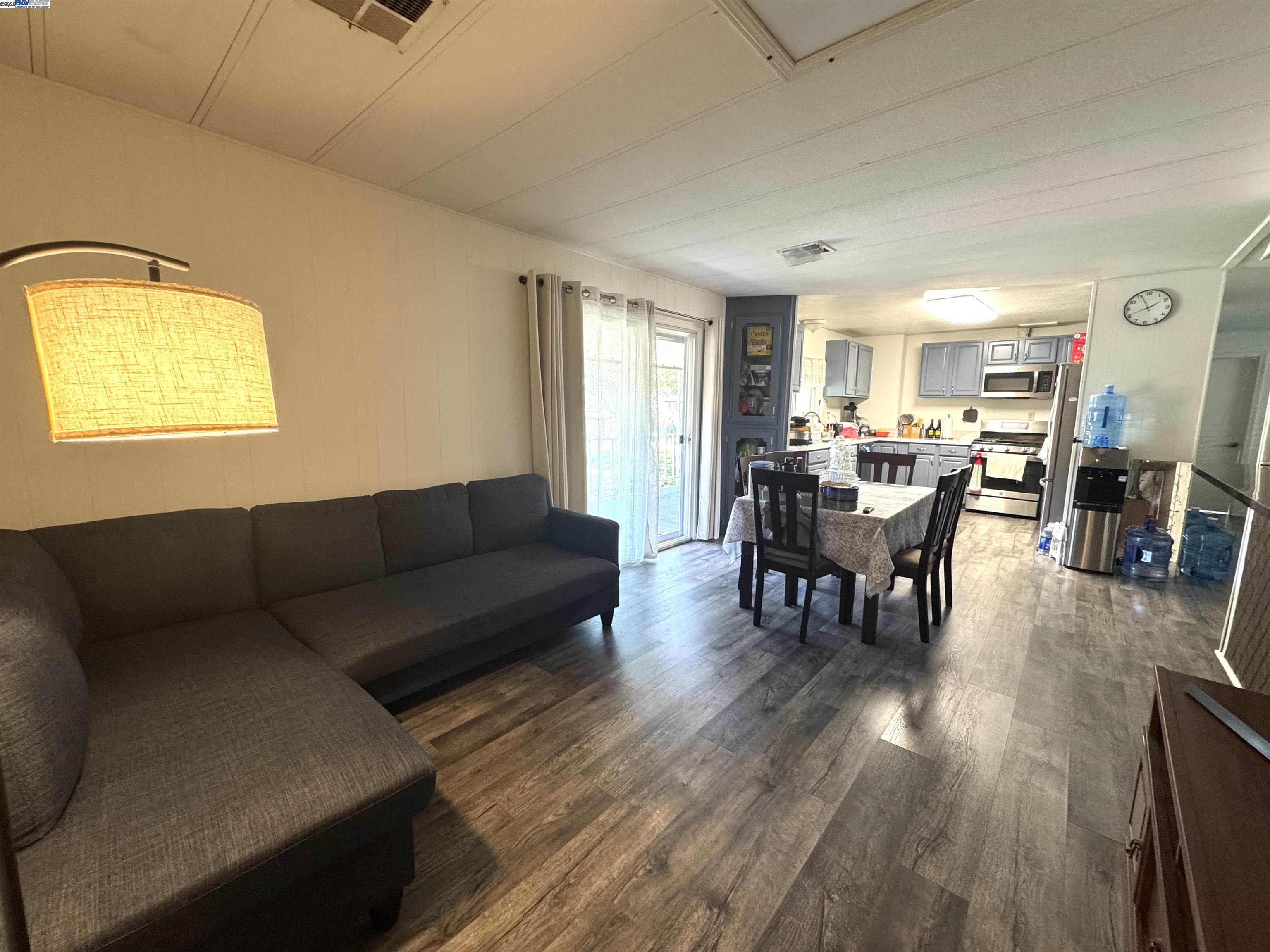 120 Mountain Springs # 120, San Jose, California 95136, 2 Bedrooms Bedrooms, 6 Rooms Rooms,2 BathroomsBathrooms,Manufactured In Park,For Sale,120 Mountain Springs # 120,41103213
