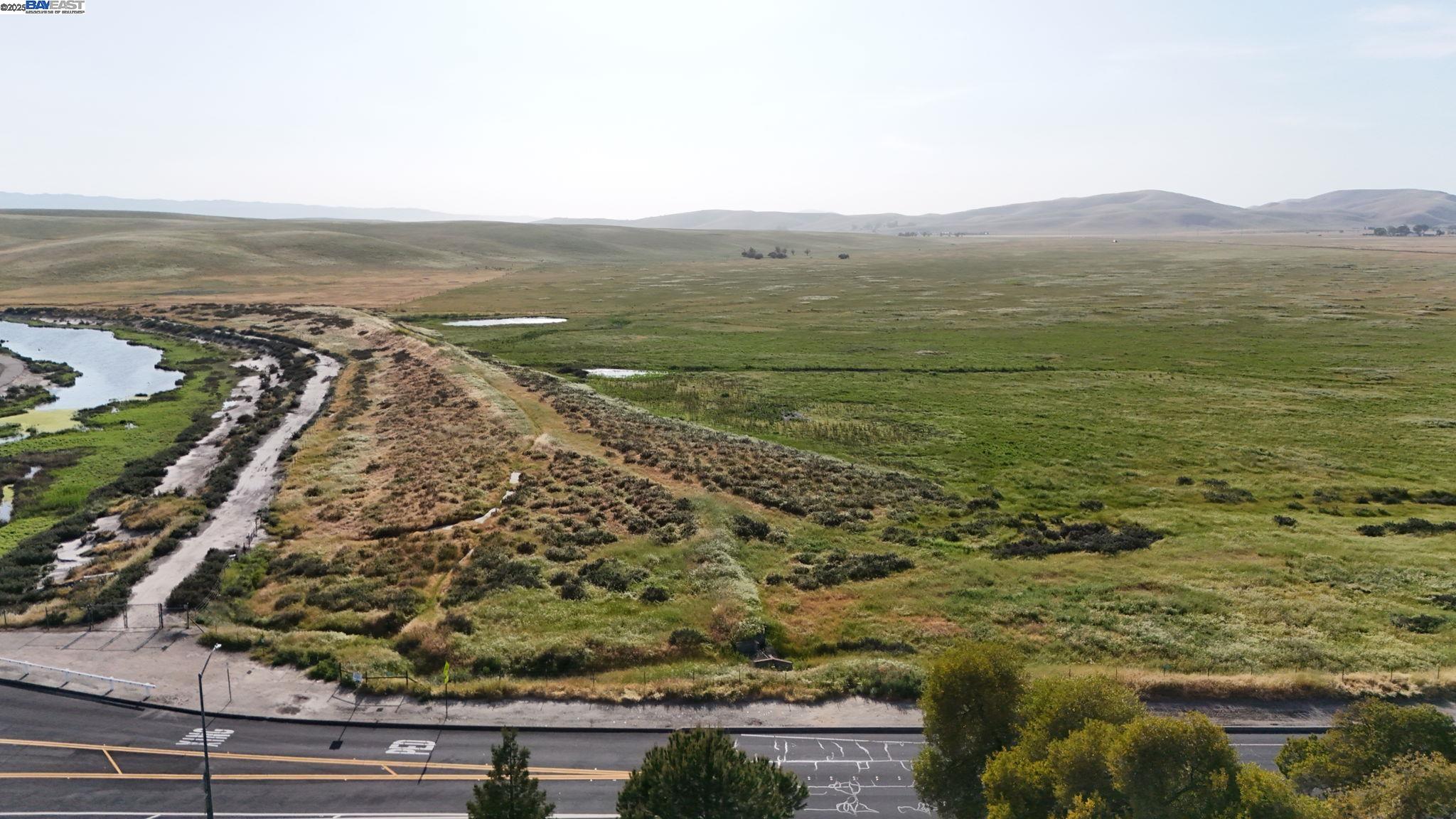 2039 Galloway Cmn, Livermore, California 94551, 3 Bedrooms Bedrooms, 5 Rooms Rooms,2 BathroomsBathrooms,Residential,For Sale,2039 Galloway Cmn,41103217
