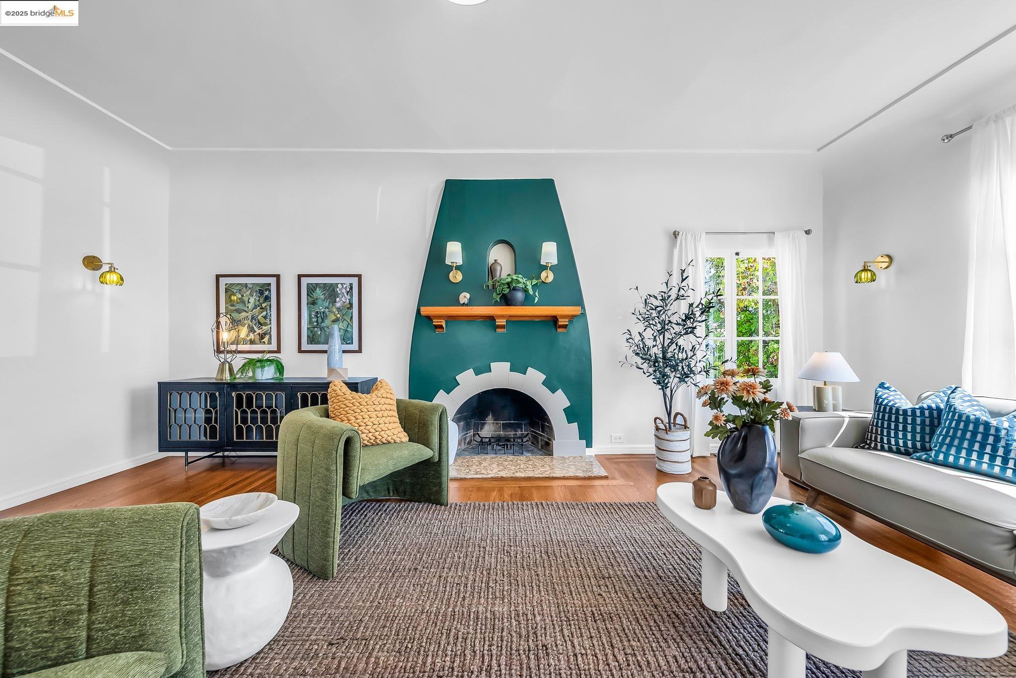 Detail Gallery Image 11 of 60 For 5605 Picardy Dr, Oakland,  CA 94605 - 3 Beds | 1/1 Baths