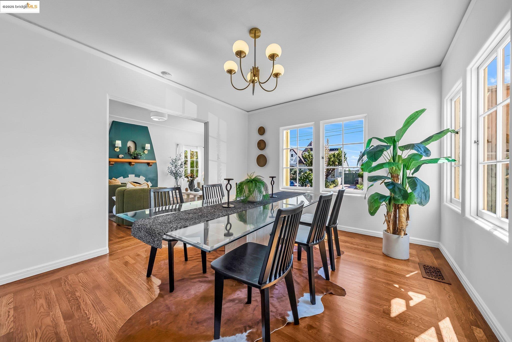 Detail Gallery Image 15 of 60 For 5605 Picardy Dr, Oakland,  CA 94605 - 3 Beds | 1/1 Baths