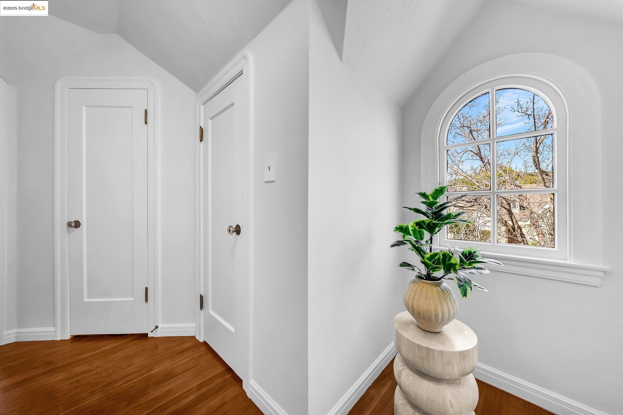 Detail Gallery Image 37 of 60 For 5605 Picardy Dr, Oakland,  CA 94605 - 3 Beds | 1/1 Baths