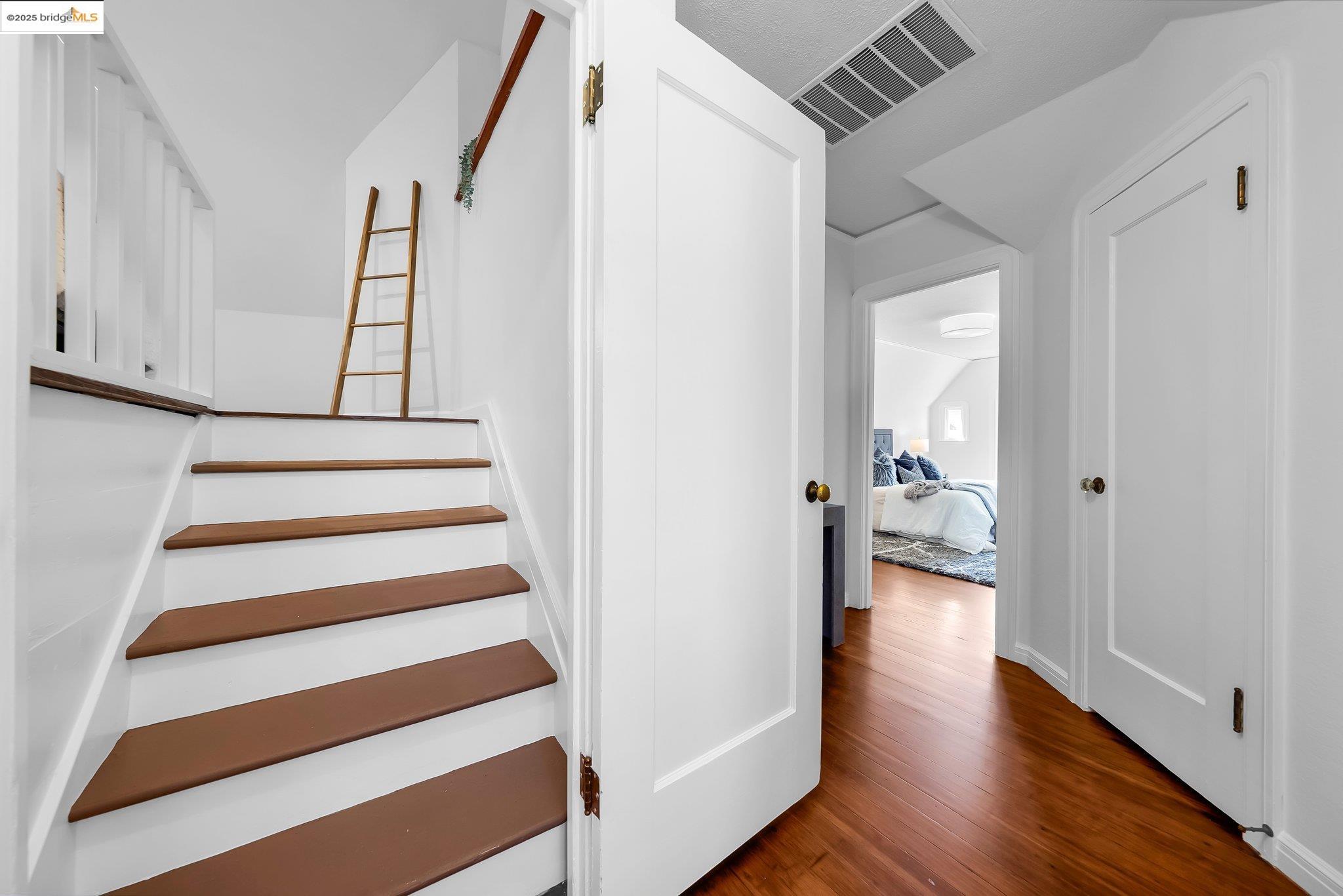 Detail Gallery Image 38 of 60 For 5605 Picardy Dr, Oakland,  CA 94605 - 3 Beds | 1/1 Baths