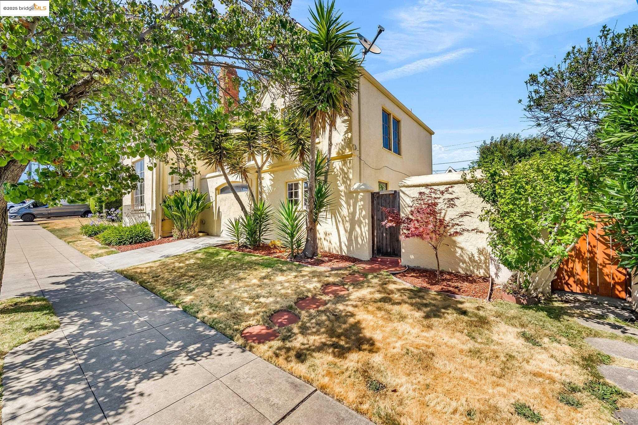 Detail Gallery Image 53 of 60 For 5605 Picardy Dr, Oakland,  CA 94605 - 3 Beds | 1/1 Baths