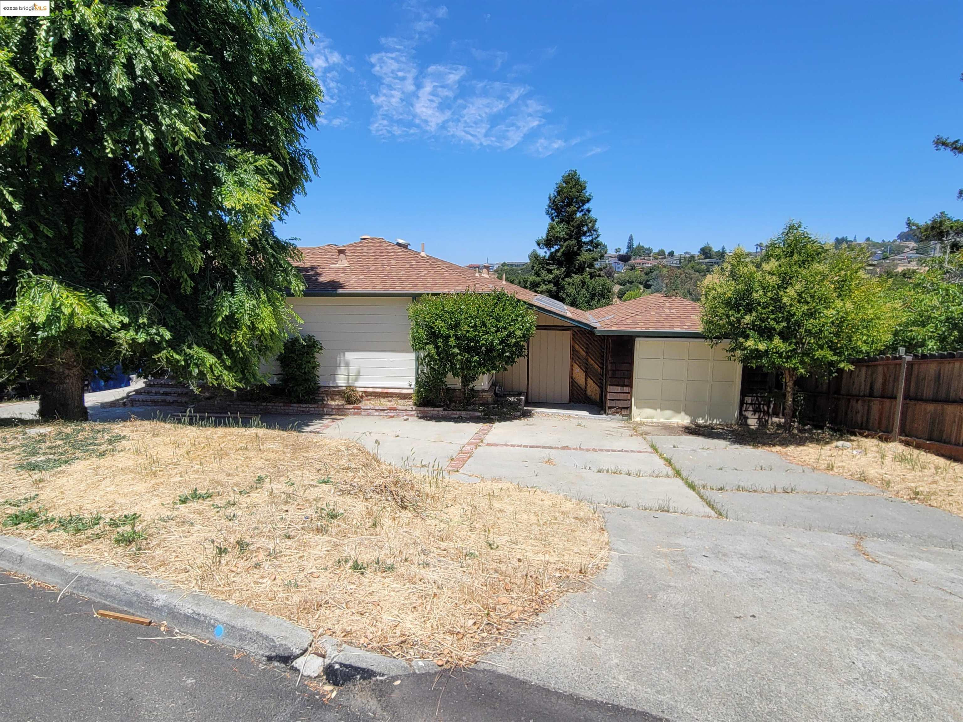 27030 Parkside Dr, Hayward, California 94542, 4 Bedrooms Bedrooms, 6 Rooms Rooms,2 BathroomsBathrooms,Residential,For Sale,27030 Parkside Dr,41103221